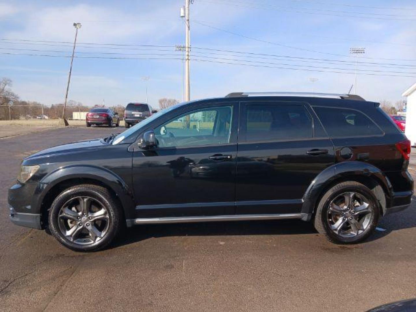 2015 Pitch Black Clearcoat Dodge Journey Crossroad AWD (3C4PDDGG1FT) with an 3.6L V6 DOHC 24V engine, 6-Speed Automatic transmission, located at 1951 S Dayton Lakeview Rd., New Carlisle, OH, 45344, (937) 908-9800, 39.890999, -84.050255 - Photo#3