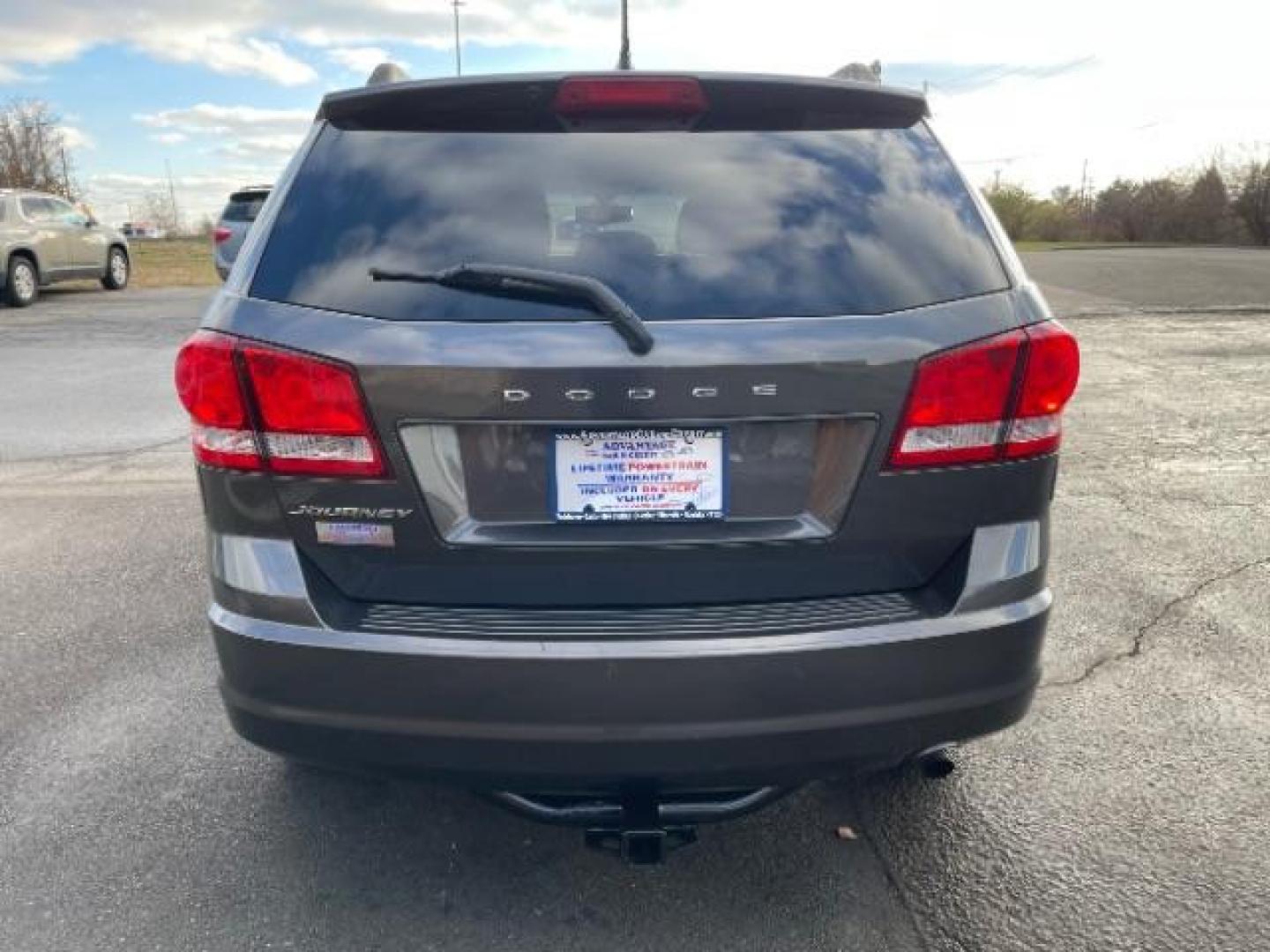 2015 Granite Crystal Met CC Dodge Journey SE (3C4PDCAB9FT) with an 2.4L L4 DOHC 16V engine, 4-Speed Automatic transmission, located at 1230 East Main St, Xenia, OH, 45385, (937) 908-9800, 39.688026, -83.910172 - Photo#3