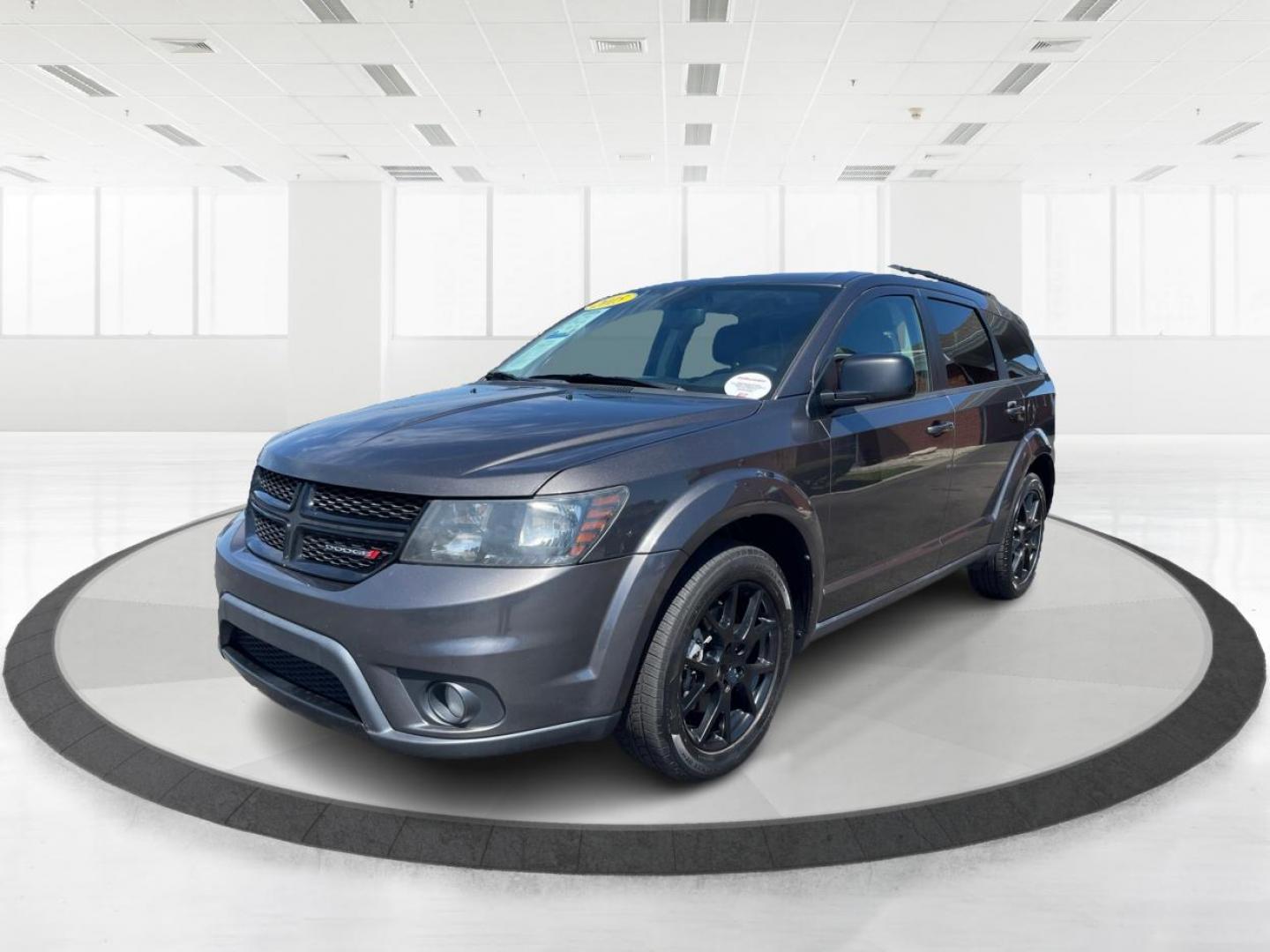 2015 Granite Crystal Met CC Dodge Journey SXT (3C4PDCBB0FT) with an 2.4L L6 DOHC 16V engine, 4-Speed Automatic transmission, located at 1951 S Dayton Lakeview Rd., New Carlisle, OH, 45344, (937) 908-9800, 39.890999, -84.050255 - Photo#7