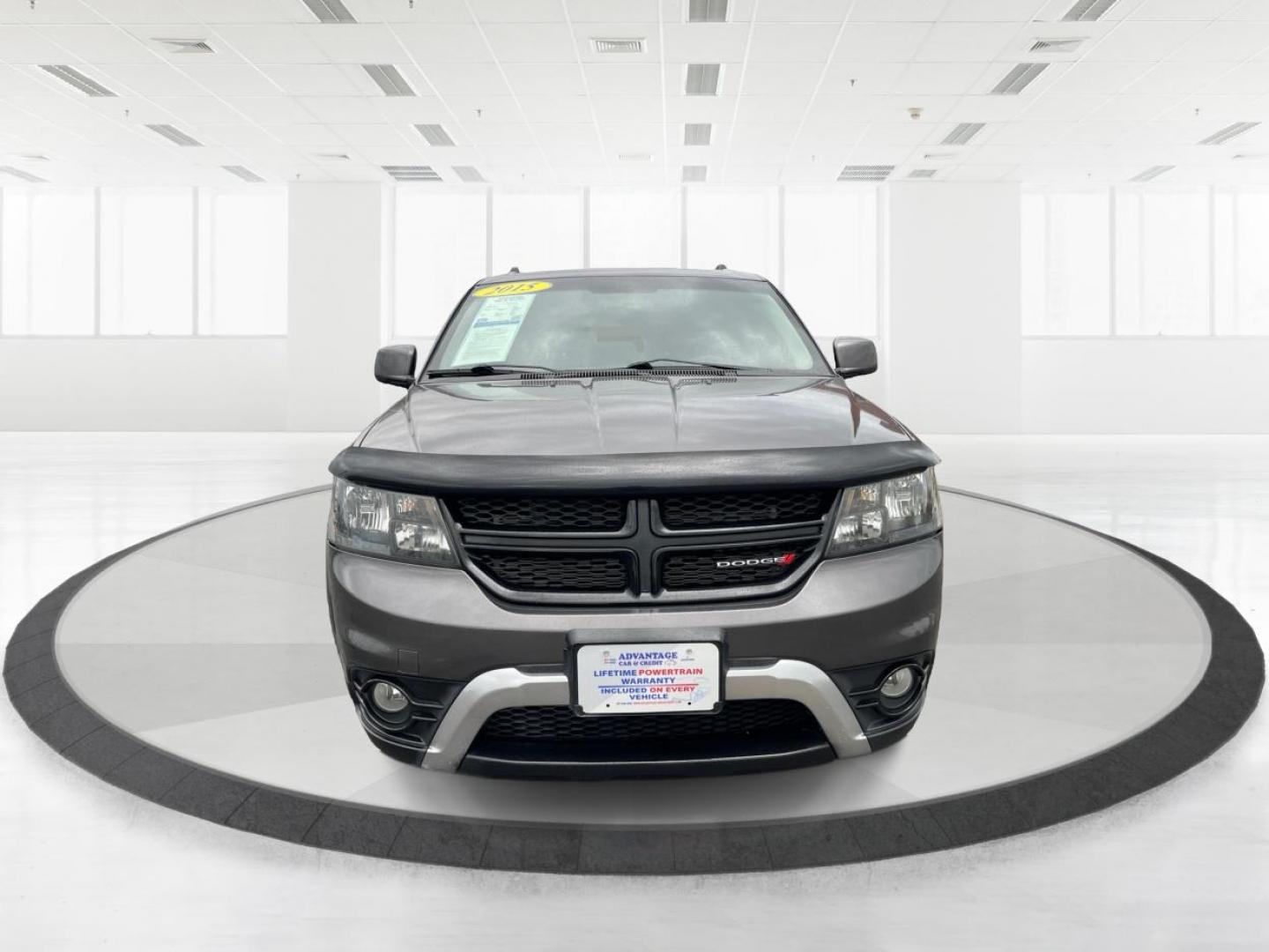 2015 Granite Crystal Met CC Dodge Journey Crossroad FWD (3C4PDCGG5FT) with an 3.6L V6 DOHC 24V engine, 6-Speed Automatic transmission, located at 1230 East Main St, Xenia, OH, 45385, (937) 908-9800, 39.688026, -83.910172 - Photo#6