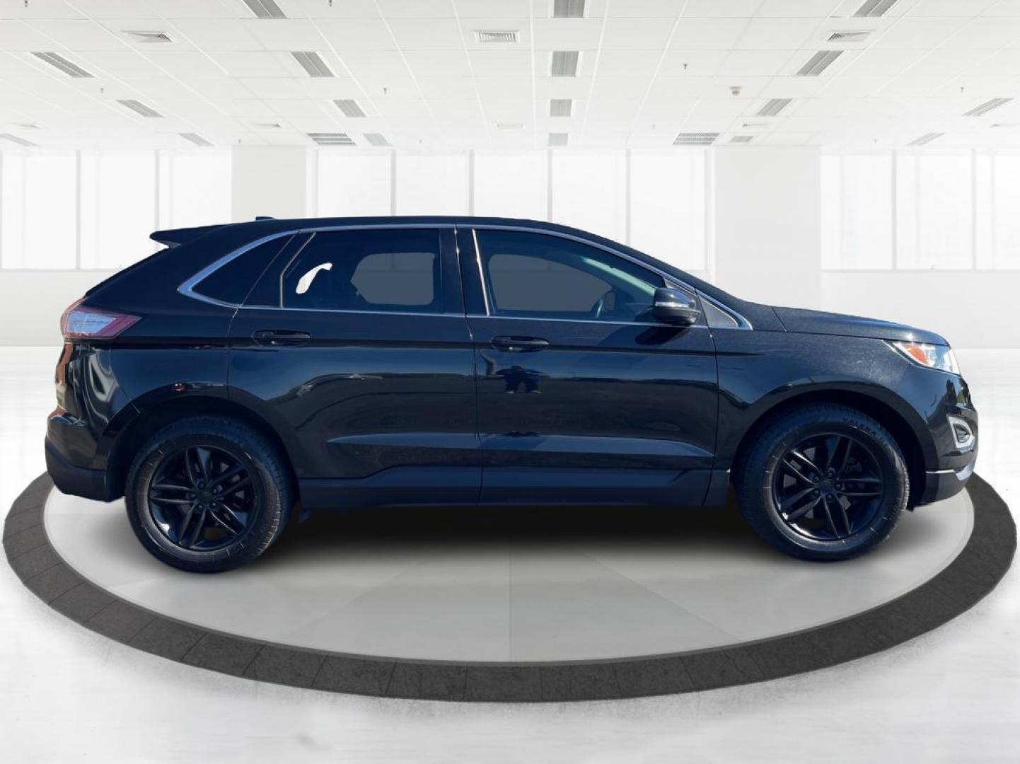 2015 Tuxedo Black Metallic Ford Edge SEL AWD (2FMTK4J86FB) with an 3.5L V6 DOHC 24V engine, 6-Speed Automatic transmission, located at 1230 East Main St, Xenia, OH, 45385, (937) 908-9800, 39.688026, -83.910172 - Photo#1