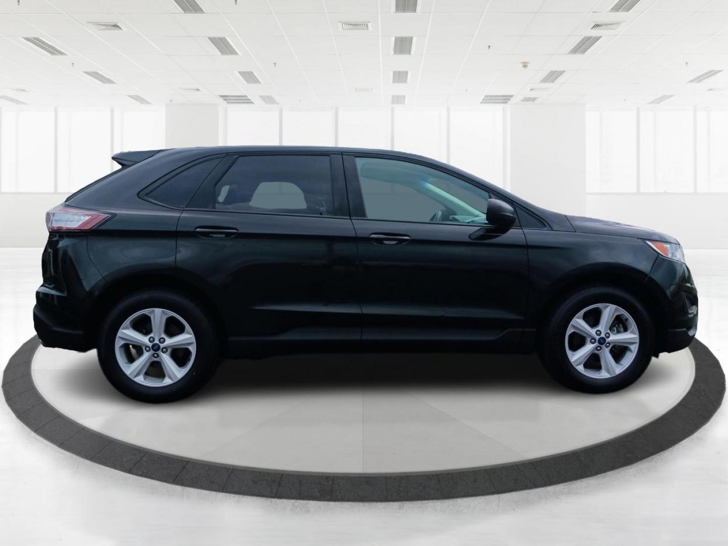 2015 Tuxedo Black Metallic Ford Edge (2FMTK3G99FB) with an 2.0L L4 DOHC 16V engine, 6-Speed Automatic transmission, located at 880 E. National Road, Vandalia, OH, 45377, (937) 908-9800, 39.891918, -84.183594 - Photo#1