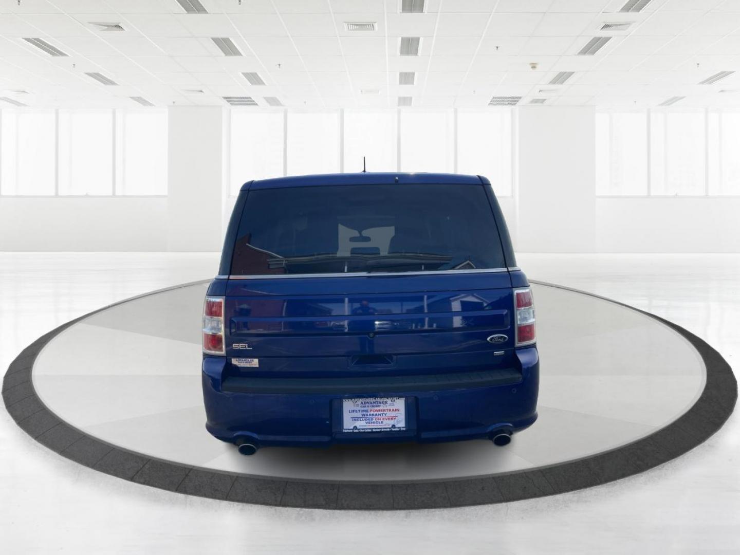 2015 Deep Impact Blue Metallic Ford Flex SEL AWD (2FMHK6C87FB) with an 3.5L V6 DOHC 24V engine, 6A transmission, located at 880 E. National Road, Vandalia, OH, 45377, (937) 908-9800, 39.891918, -84.183594 - Photo#3