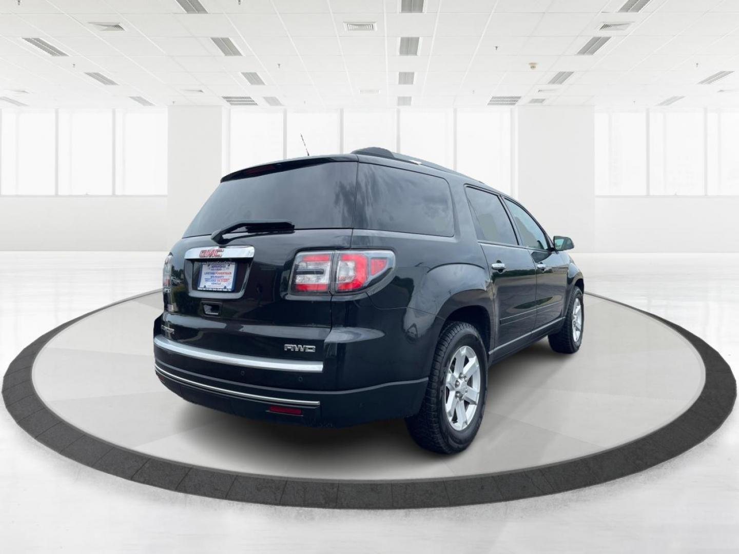 2015 Carbon Black Metallic GMC Acadia SLE-2 AWD (1GKKVPKD8FJ) with an 3.6L V6 DOHC 24V engine, 6-Speed Automatic transmission, located at 1184 Kauffman Ave, Fairborn, OH, 45324, (937) 908-9800, 39.807072, -84.030914 - Photo#2