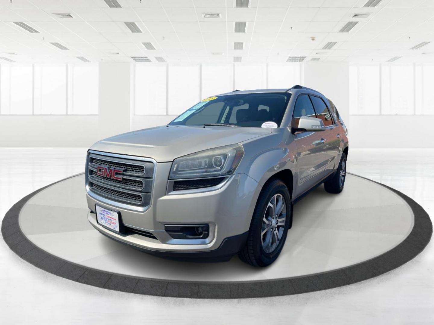 2015 Champagne Silver Metallic GMC Acadia (1GKKVRKD2FJ) with an 3.6L V6 DOHC 24V engine, 6-Speed Automatic transmission, located at 1230 East Main St, Xenia, OH, 45385, (937) 908-9800, 39.688026, -83.910172 - Photo#7