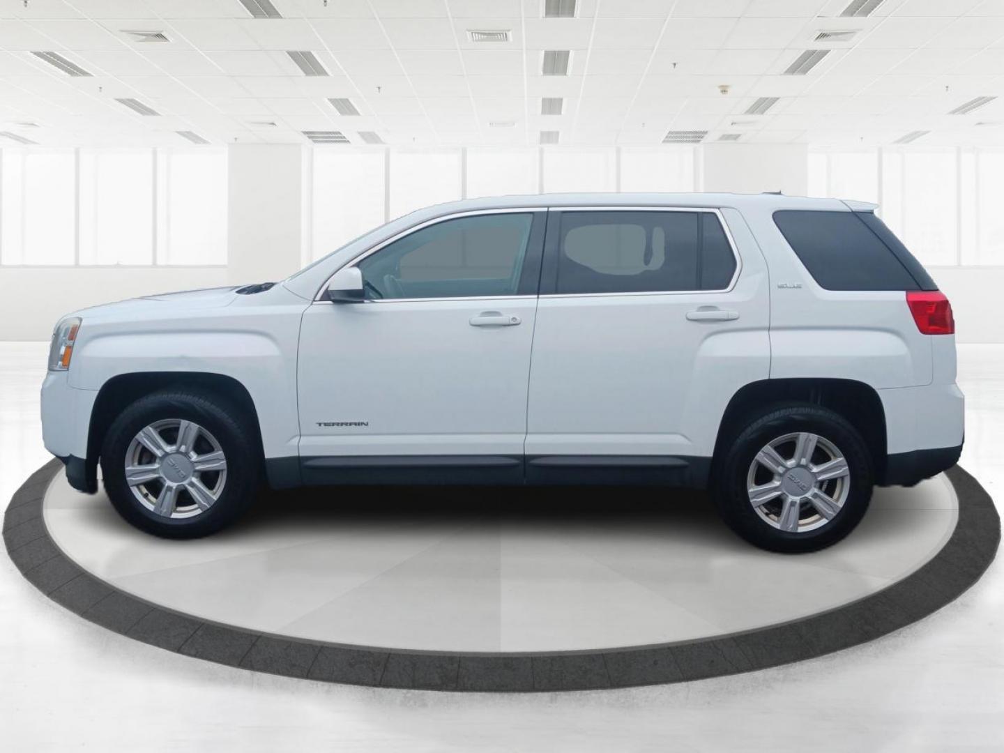 2015 Summit White GMC Terrain (2GKALMEK8F6) with an 2.4L L4 DOHC 16V engine, 6-Speed Automatic transmission, located at 1184 Kauffman Ave, Fairborn, OH, 45324, (937) 908-9800, 39.807072, -84.030914 - Photo#5