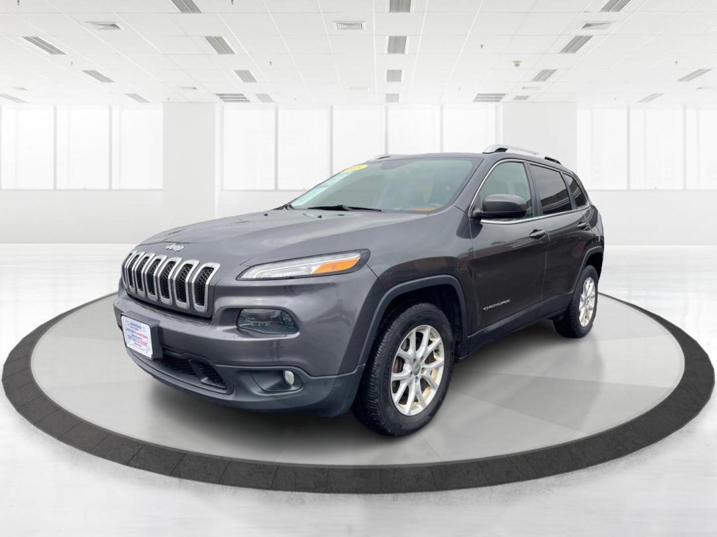 2015 Jeep Cherokee Latitude 4WD (1C4PJMCB8FW) with an 2.4L L4 DOHC 16V engine, 9-Speed Automatic transmission, located at 1951 S Dayton Lakeview Rd., New Carlisle, OH, 45344, (937) 908-9800, 39.890999, -84.050255 - One Owner - Photo#7