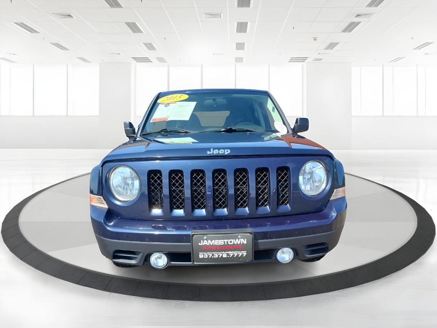 2015 Jeep Patriot Sport 2WD (1C4NJPBAXFD) with an 2.0L L4 DOHC 16V engine, located at 1951 S Dayton Lakeview Rd., New Carlisle, OH, 45344, (937) 908-9800, 39.890999, -84.050255 - 2015 Jeep Patriot Sport 2WD - Photo#4