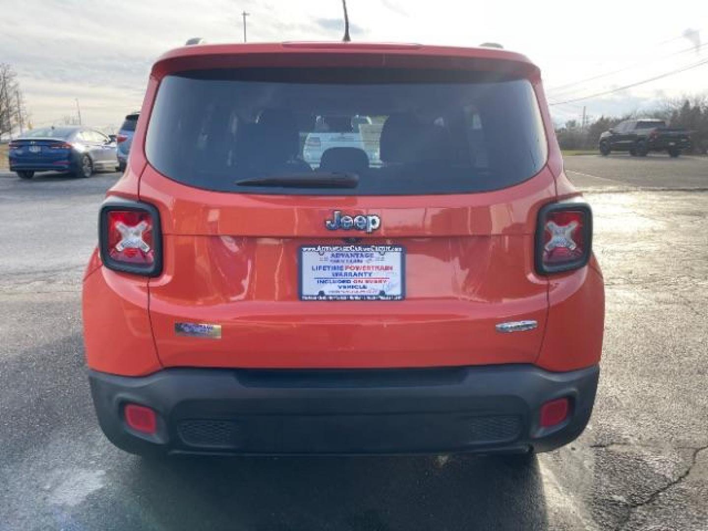 2015 Omaha Orange Jeep Renegade Latitude FWD (ZACCJABT6FP) with an 2.4L L4 DOHC 16V engine, 6-Speed Manual transmission, located at 1184 Kauffman Ave, Fairborn, OH, 45324, (937) 908-9800, 39.807072, -84.030914 - Photo#3