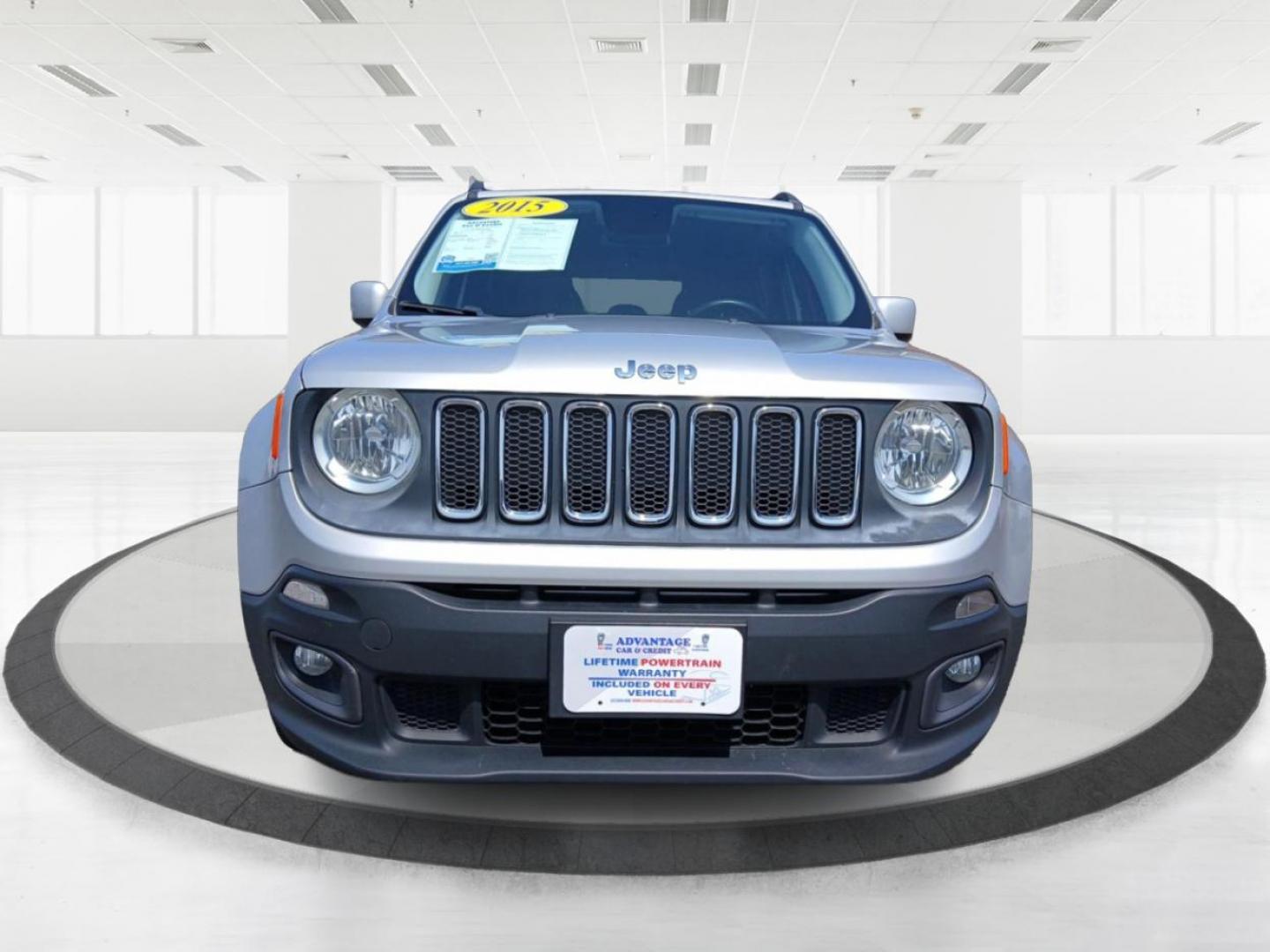 2015 Silver Jeep Renegade (ZACCJBBT3FP) with an 2.4L L4 DOHC 16V engine, 6-Speed Manual transmission, located at 1184 Kauffman Ave, Fairborn, OH, 45324, (937) 908-9800, 39.807072, -84.030914 - Photo#6