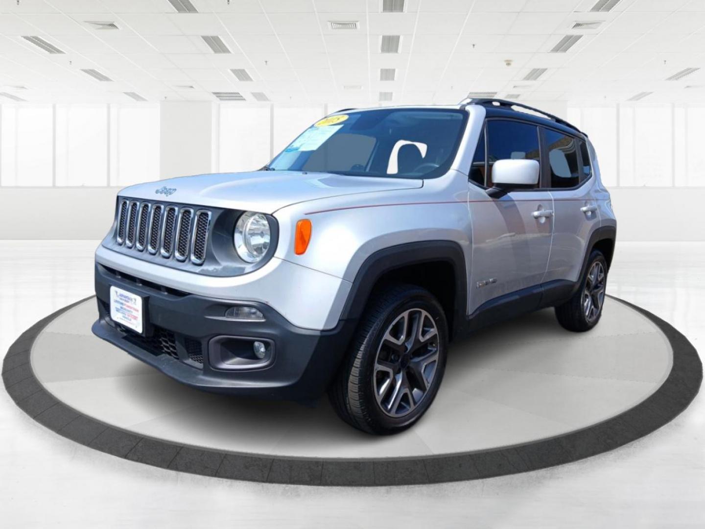 2015 Silver Jeep Renegade (ZACCJBBT3FP) with an 2.4L L4 DOHC 16V engine, 6-Speed Manual transmission, located at 1184 Kauffman Ave, Fairborn, OH, 45324, (937) 908-9800, 39.807072, -84.030914 - Photo#7