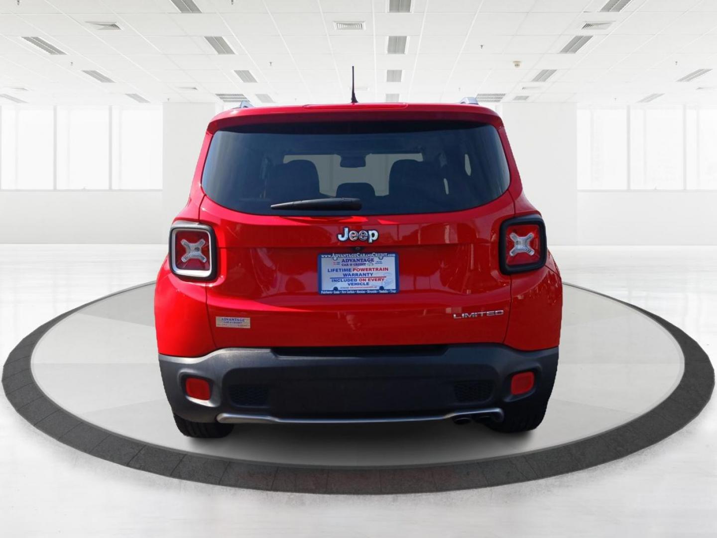 2015 Colorado Red Jeep Renegade Limited FWD (ZACCJADT0FP) with an 2.4L L4 DOHC 16V engine, 9-Speed Automatic transmission, located at 4508 South Dixie Dr, Moraine, OH, 45439, (937) 908-9800, 39.689976, -84.218452 - Photo#3