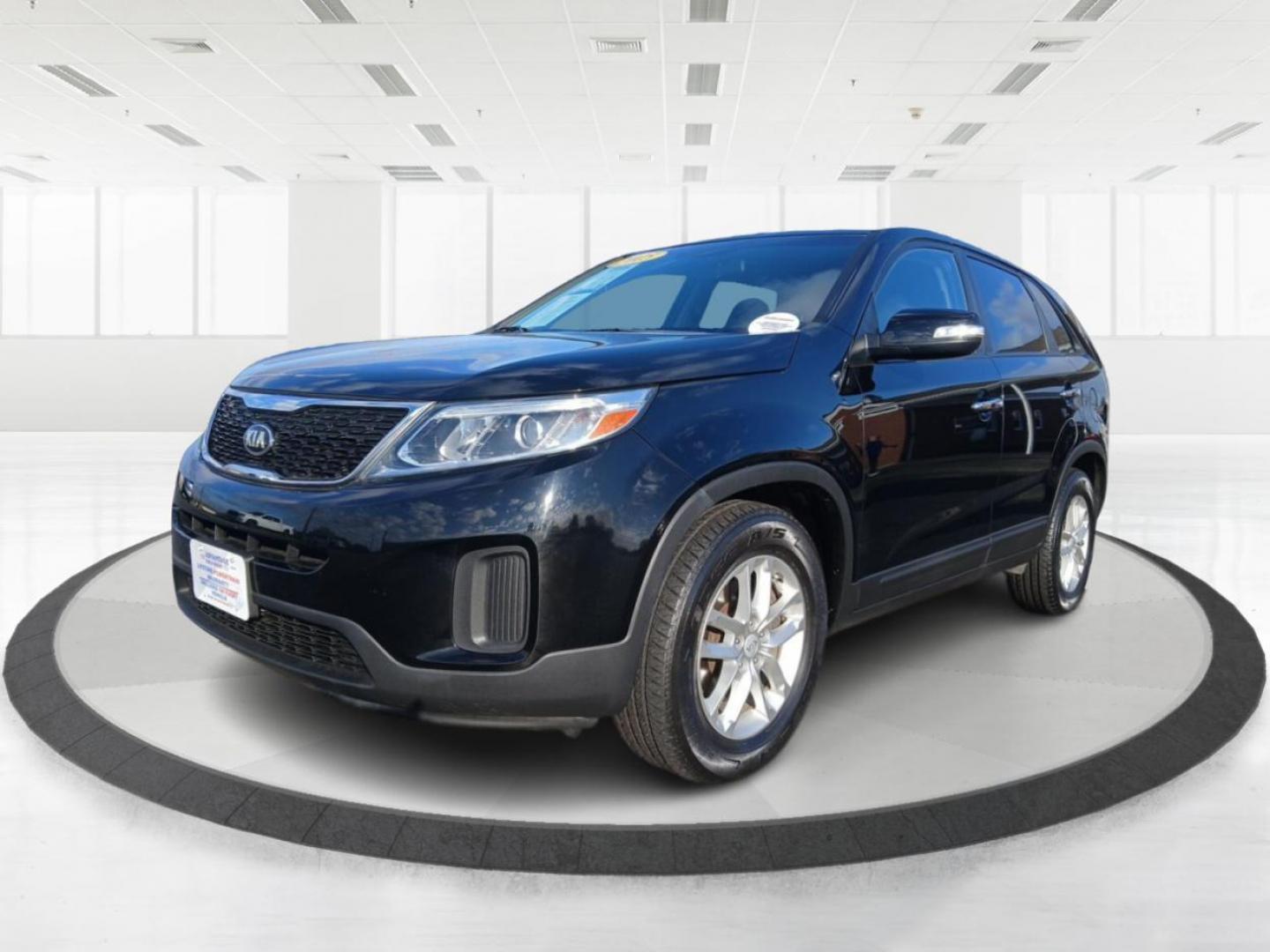 2015 Ebony Black Kia Sorento LX 2WD (5XYKT3A65FG) with an 2.4L L4 DOHC 16V engine, 6-Speed Automatic transmission, located at 4508 South Dixie Dr, Moraine, OH, 45439, (937) 908-9800, 39.689976, -84.218452 - Photo#7