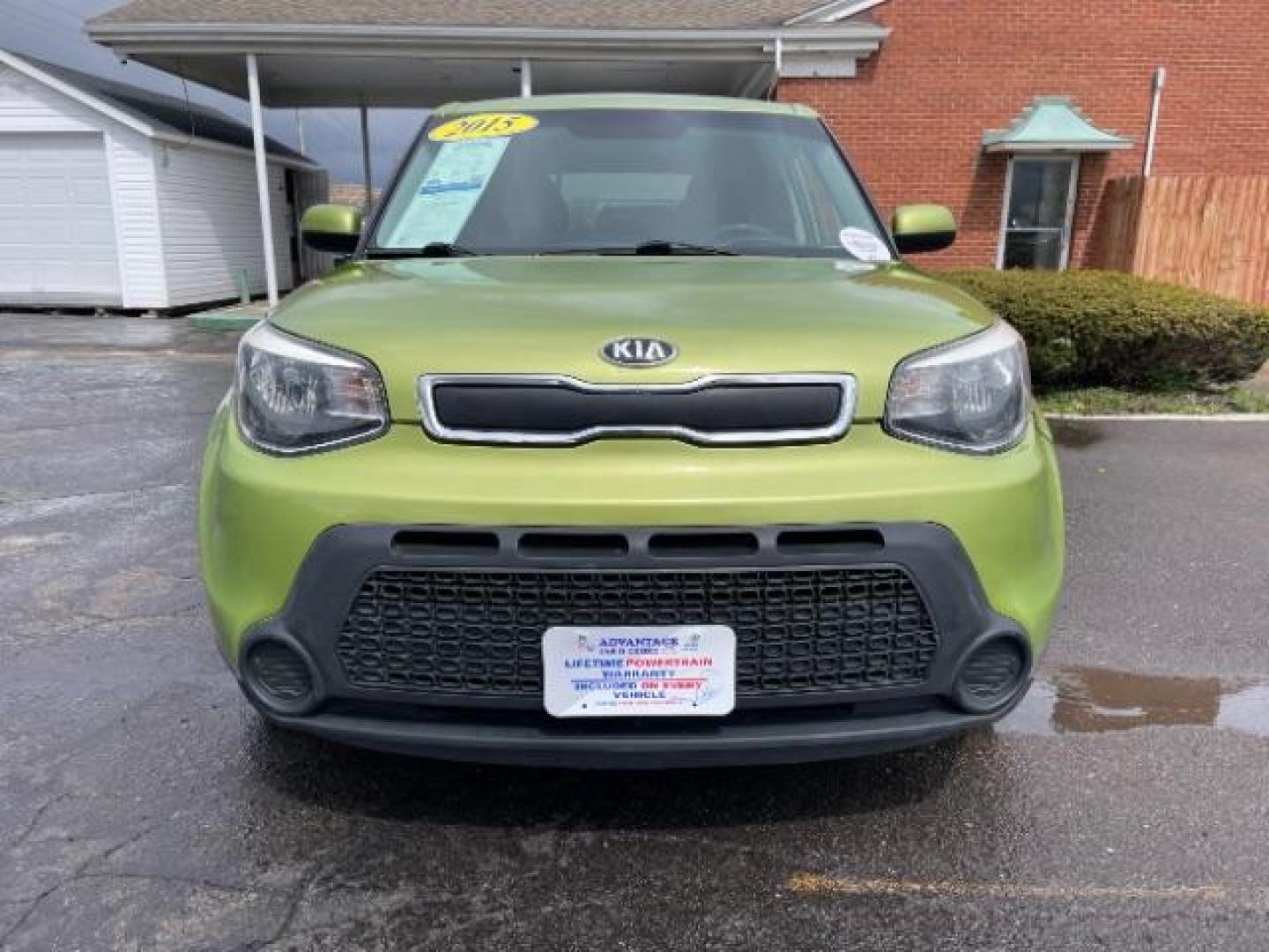 2015 Alien II Kia Soul Base (KNDJN2A28F7) with an 1.6L L4 DOHC 16V engine, located at 1184 Kauffman Ave, Fairborn, OH, 45324, (937) 908-9800, 39.807072, -84.030914 - Photo#2