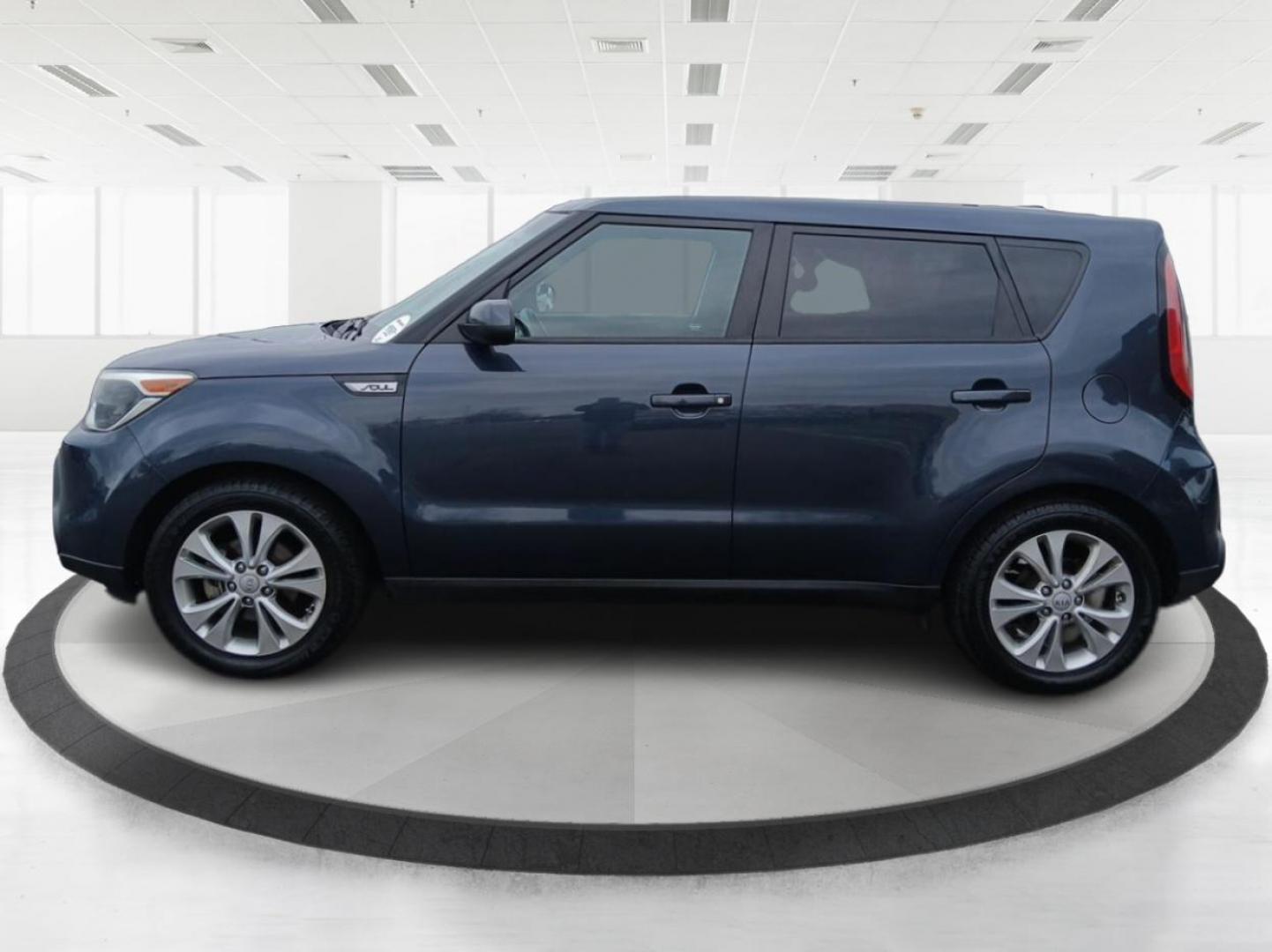 2015 Carribean Blue Kia Soul + (KNDJP3A50F7) with an 2.0L L4 DOHC 16V engine, 6-Speed Automatic transmission, located at 1230 East Main St, Xenia, OH, 45385, (937) 908-9800, 39.688026, -83.910172 - 2015 Kia Soul + - Photo#5