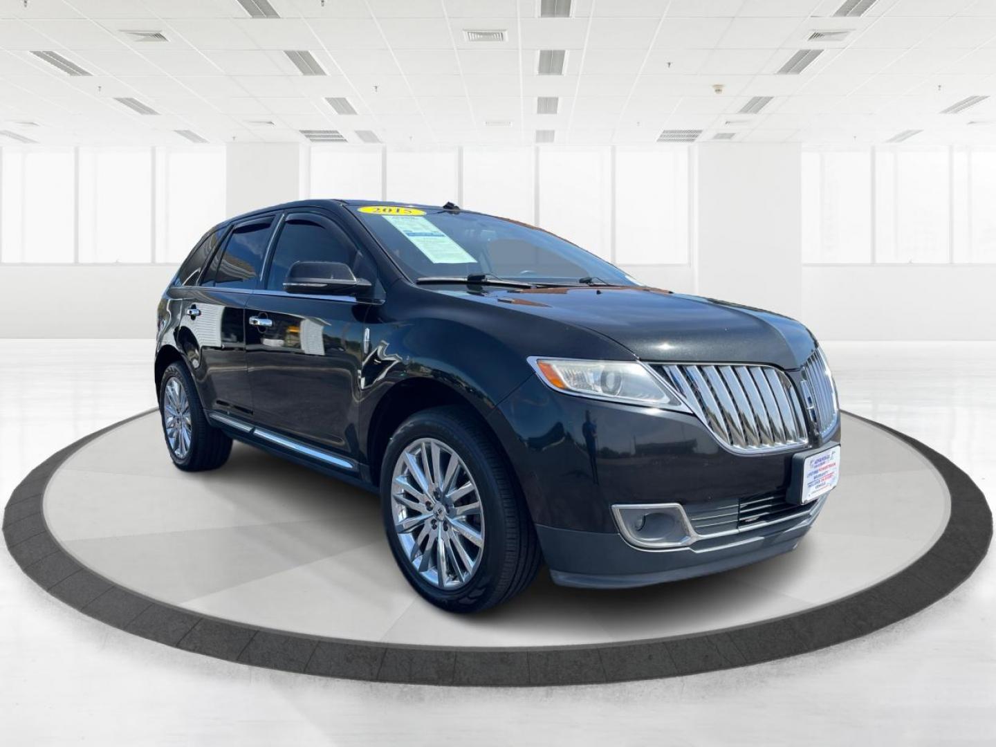 2015 Tuxedo Black Metallic Lincoln MKX AWD (2LMDJ8JK2FB) with an 3.7L V6 DOHC 24V engine, 6-Speed Automatic transmission, located at 880 E. National Road, Vandalia, OH, 45377, (937) 908-9800, 39.891918, -84.183594 - Photo#0