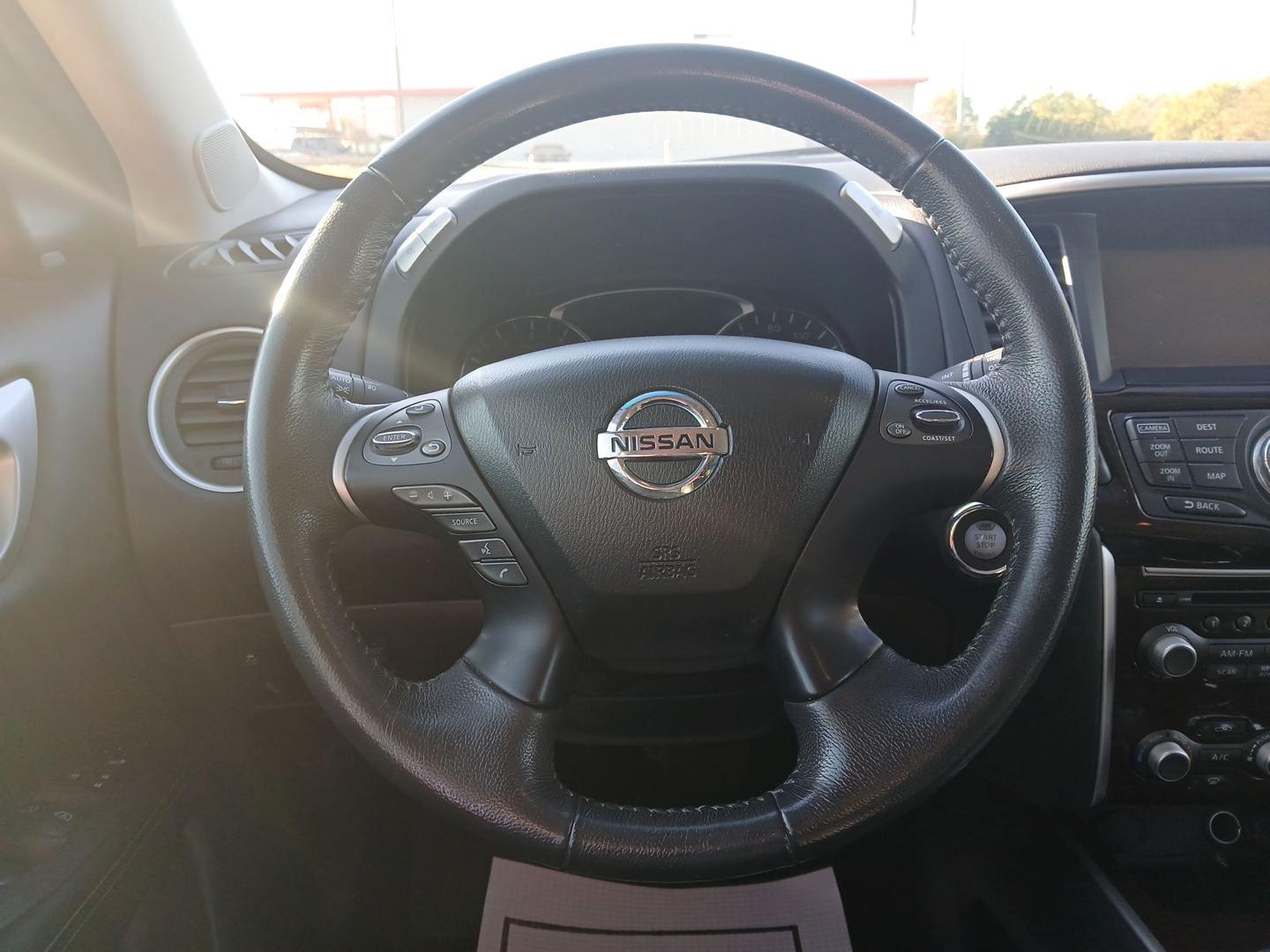 2015 Cayenne Red Metallic Nissan Pathfinder SL 4WD (5N1AR2MM7FC) with an 3.5L V6 DOHC 24V engine, Continuously Variable Transmission transmission, located at 8750 N County Rd 25A, Piqua, OH, 45356, (937) 908-9800, 40.164391, -84.232513 - Photo#15