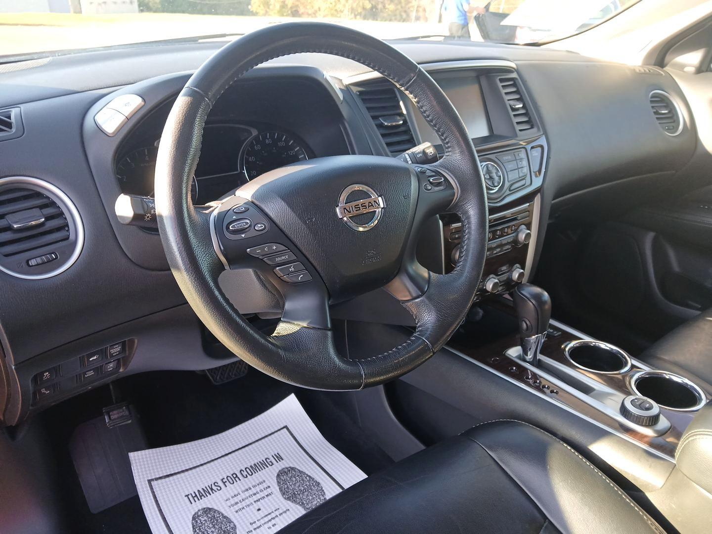 2015 Cayenne Red Metallic Nissan Pathfinder SL 4WD (5N1AR2MM7FC) with an 3.5L V6 DOHC 24V engine, Continuously Variable Transmission transmission, located at 8750 N County Rd 25A, Piqua, OH, 45356, (937) 908-9800, 40.164391, -84.232513 - Photo#8