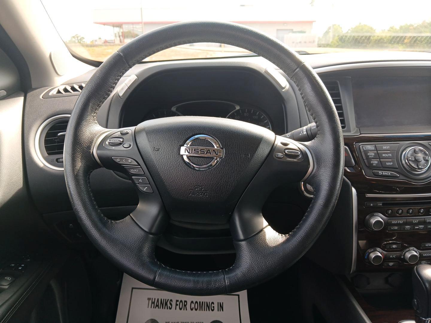 2015 Magnetic Black Metallic Nissan Pathfinder Platinum 4WD (5N1AR2MM6FC) with an 3.5L V6 DOHC 24V engine, Continuously Variable Transmission transmission, located at 1230 East Main St, Xenia, OH, 45385, (937) 908-9800, 39.688026, -83.910172 - Photo#15