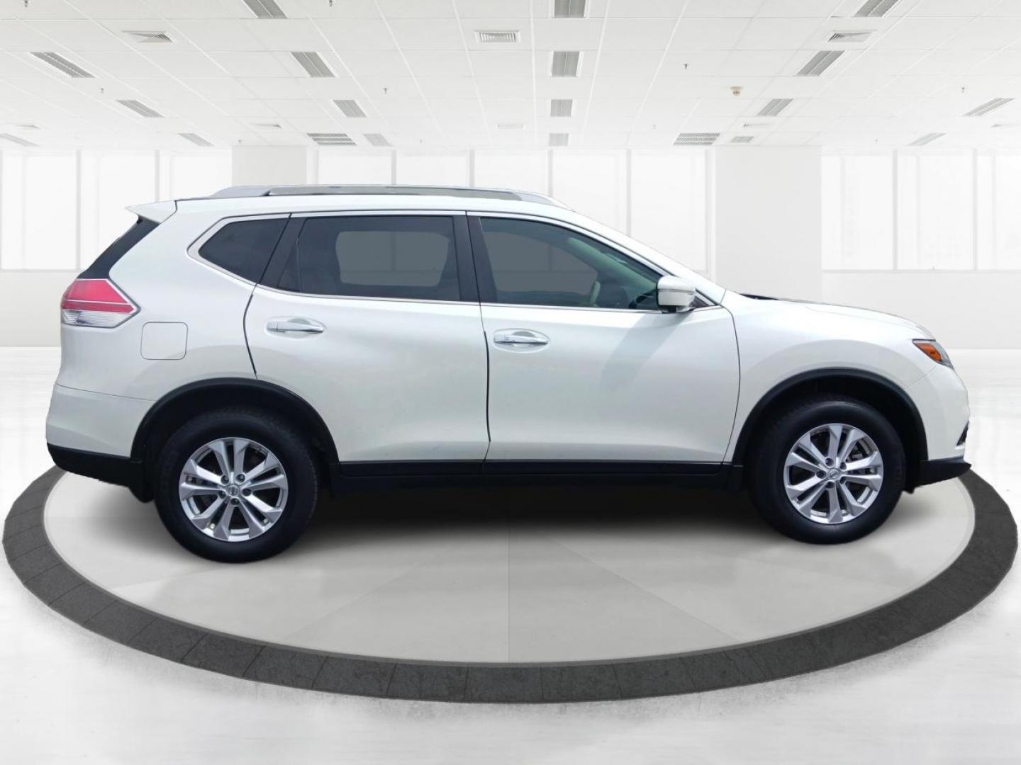 2015 Nissan Rogue SV AWD (5N1AT2MK1FC) with an 2.5L L4 DOHC 16V engine, Continuously Variable Transmission transmission, located at 1099 N County Rd 25A , Troy, OH, 45373, (937) 908-9800, 40.057079, -84.212883 - Third Row - Photo#1