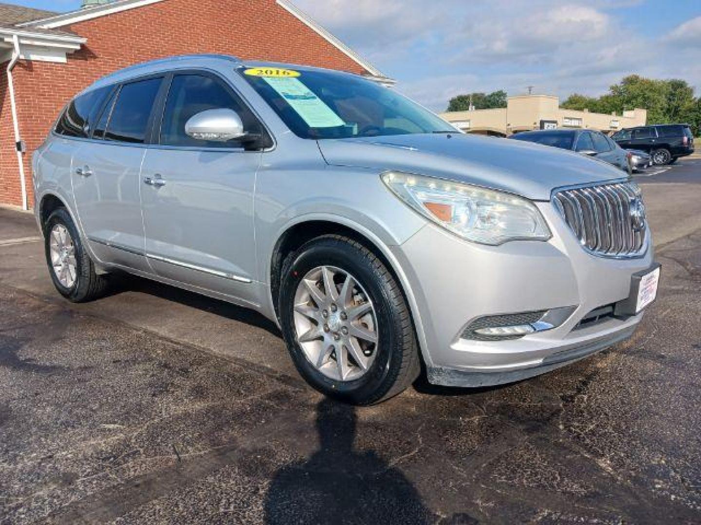 2016 Sparkling Silver Metallic Buick Enclave Leather FWD (5GAKRBKDXGJ) with an 3.6L V6 DOHC 24V engine, 6-Speed Automatic Overdrive transmission, located at 1099 N County Rd 25A , Troy, OH, 45373, (937) 908-9800, 40.057079, -84.212883 - Photo#0