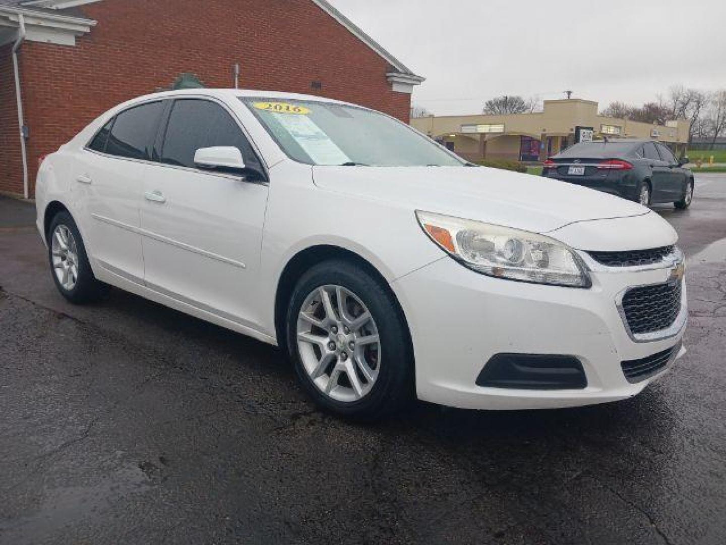 2016 Summit White Chevrolet Malibu Limited 1LT (1G11C5SA7GF) with an 2.5L L4 DOHC 16V engine, 6-Speed Automatic transmission, located at 1951 S Dayton Lakeview Rd., New Carlisle, OH, 45344, (937) 908-9800, 39.890999, -84.050255 - Photo#0