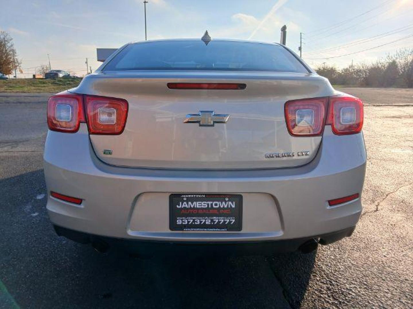 2016 Chevrolet Malibu Limited LTZ (1G11E5SA0GF) with an 2.5L L4 DOHC 16V engine, 6-Speed Automatic transmission, located at 1951 S Dayton Lakeview Rd., New Carlisle, OH, 45344, (937) 908-9800, 39.890999, -84.050255 - 2016 Chevrolet Malibu Limited LTZ - Photo#18