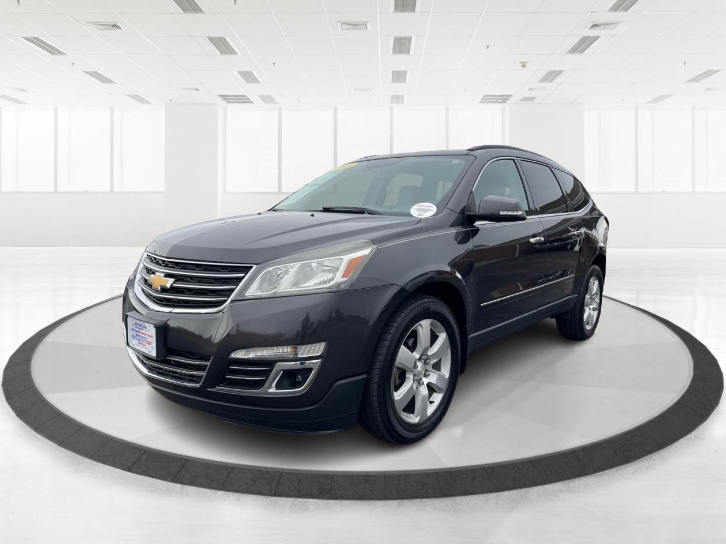 2016 Gray Chevrolet Traverse LTZ AWD (1GNKVJKD3GJ) with an 3.6L V6 DOHC 24V engine, 6-Speed Automatic transmission, located at 1230 East Main St, Xenia, OH, 45385, (937) 908-9800, 39.688026, -83.910172 - Photo#7