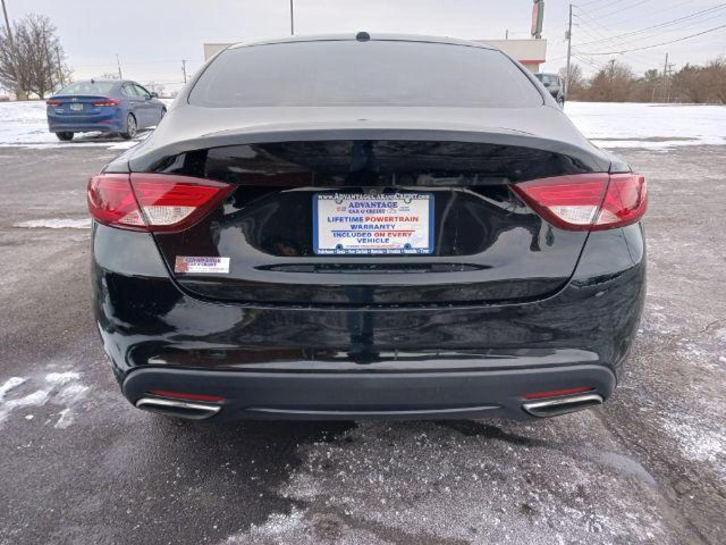 2016 Black Clear Coat Chrysler 200 S (1C3CCCBB9GN) with an 2.4L L4 DOHC 16V engine, 9-Speed Automatic transmission, located at 1099 N County Rd 25A , Troy, OH, 45373, (937) 908-9800, 40.057079, -84.212883 - Photo#5