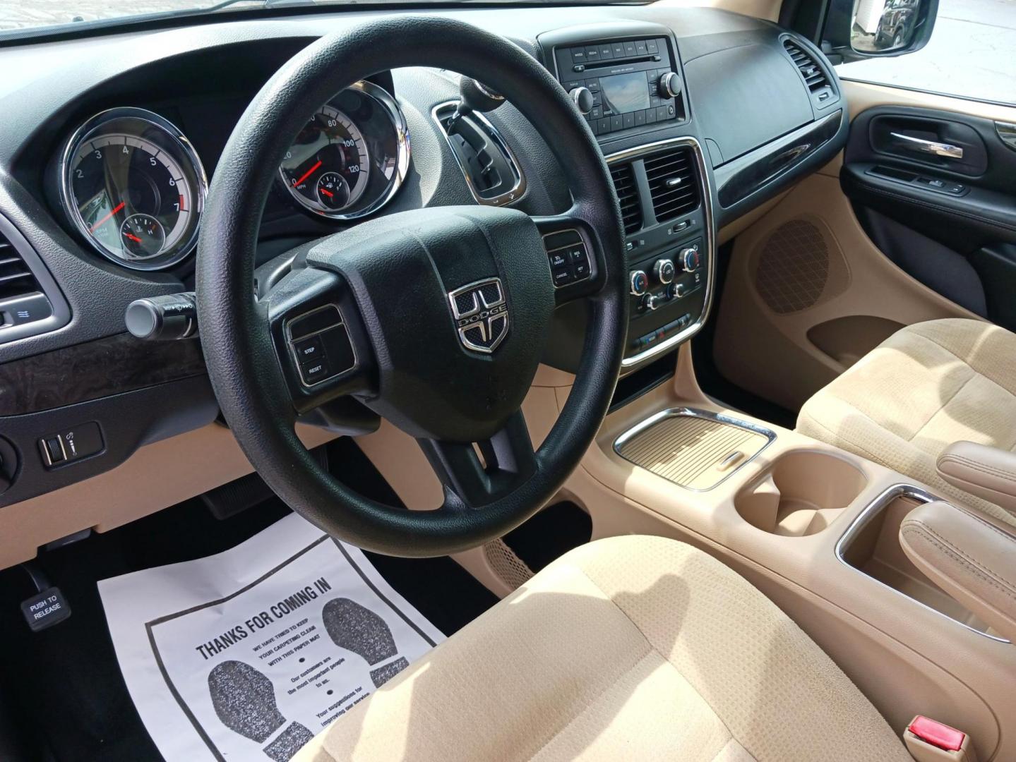 2016 Bright White Clear Coat Dodge Grand Caravan SXT (2C4RDGCG0GR) with an 3.6L V6 DOHC 24V engine, 6A transmission, located at 401 Woodman Dr, Riverside, OH, 45431, (937) 908-9800, 39.760899, -84.123421 - Photo#8