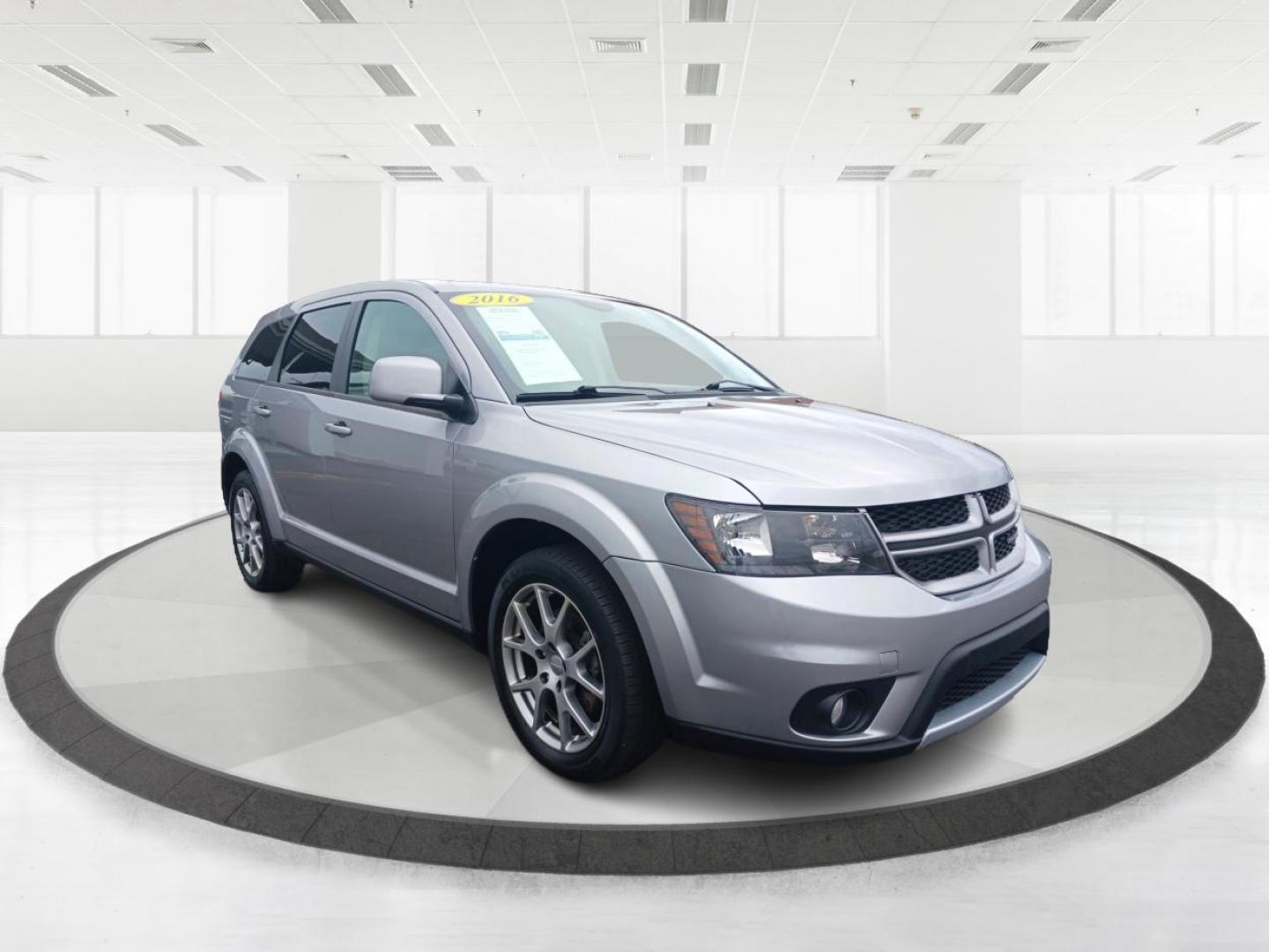 2016 Billet Silver Metallic Clear Coat Dodge Journey (3C4PDDEGXGT) with an 3.6L V6 DOHC 24V engine, 6-Speed Automatic transmission, located at 1230 East Main St, Xenia, OH, 45385, (937) 908-9800, 39.688026, -83.910172 - Photo#0