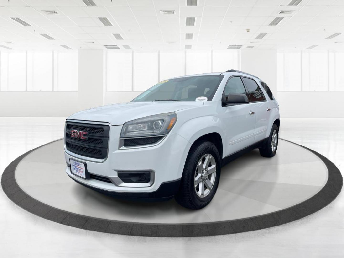 2016 Summit White GMC Acadia SL (1GKKR1ED0GJ) with an 3.6L V6 DOHC 24V engine, 6A transmission, located at 1230 East Main St, Xenia, OH, 45385, (937) 908-9800, 39.688026, -83.910172 - Photo#7