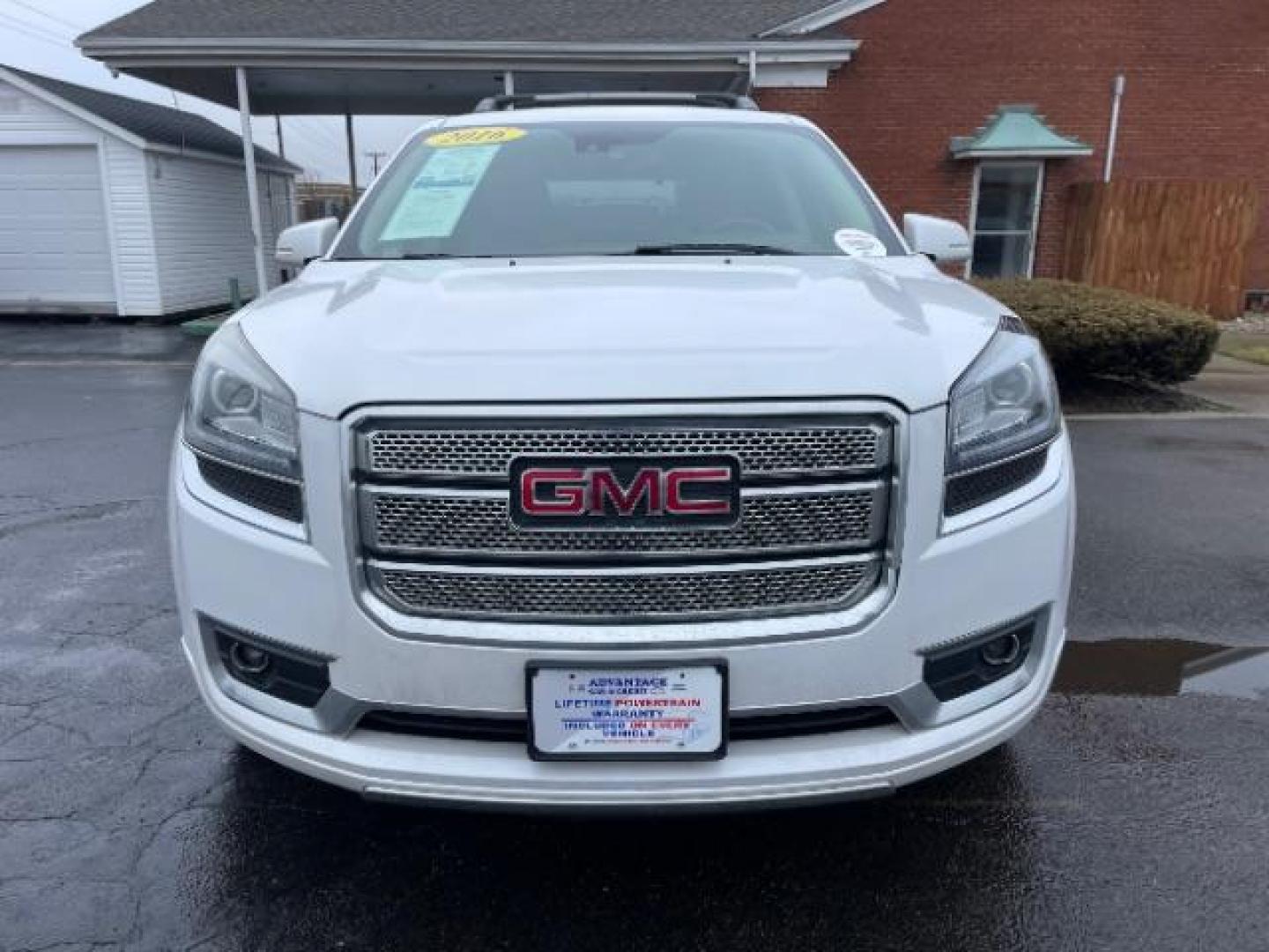 2016 White Frost Tricoat GMC Acadia Denali AWD (1GKKVTKDXGJ) with an 3.6L V6 DOHC 24V engine, 6-Speed Automatic transmission, located at 1951 S Dayton Lakeview Rd., New Carlisle, OH, 45344, (937) 908-9800, 39.890999, -84.050255 - Photo#5