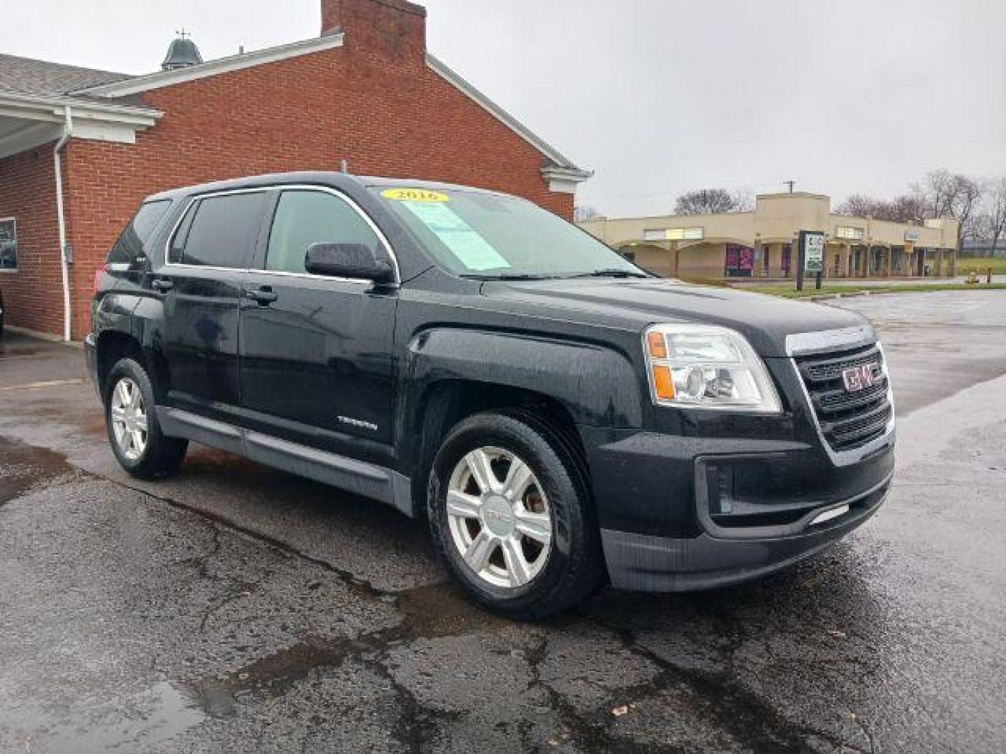 2016 Ebony Twilight Metallic GMC Terrain SLE1 FWD (2GKALMEK5G6) with an 2.4L L4 DOHC 16V engine, 6A transmission, located at 880 E. National Road, Vandalia, OH, 45377, (937) 908-9800, 39.891918, -84.183594 - Photo#0