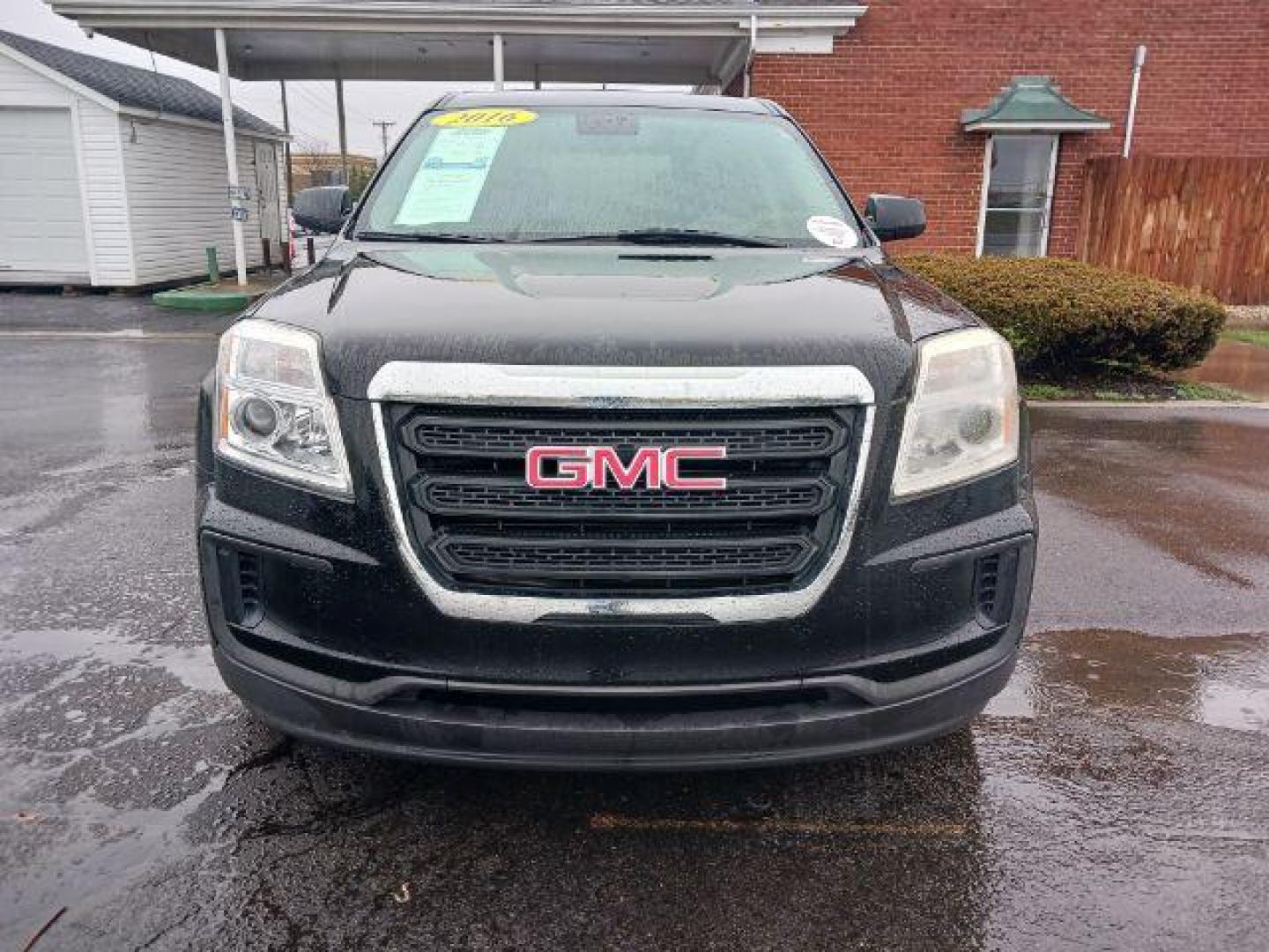 2016 Ebony Twilight Metallic GMC Terrain SLE1 FWD (2GKALMEK5G6) with an 2.4L L4 DOHC 16V engine, 6A transmission, located at 880 E. National Road, Vandalia, OH, 45377, (937) 908-9800, 39.891918, -84.183594 - Photo#1