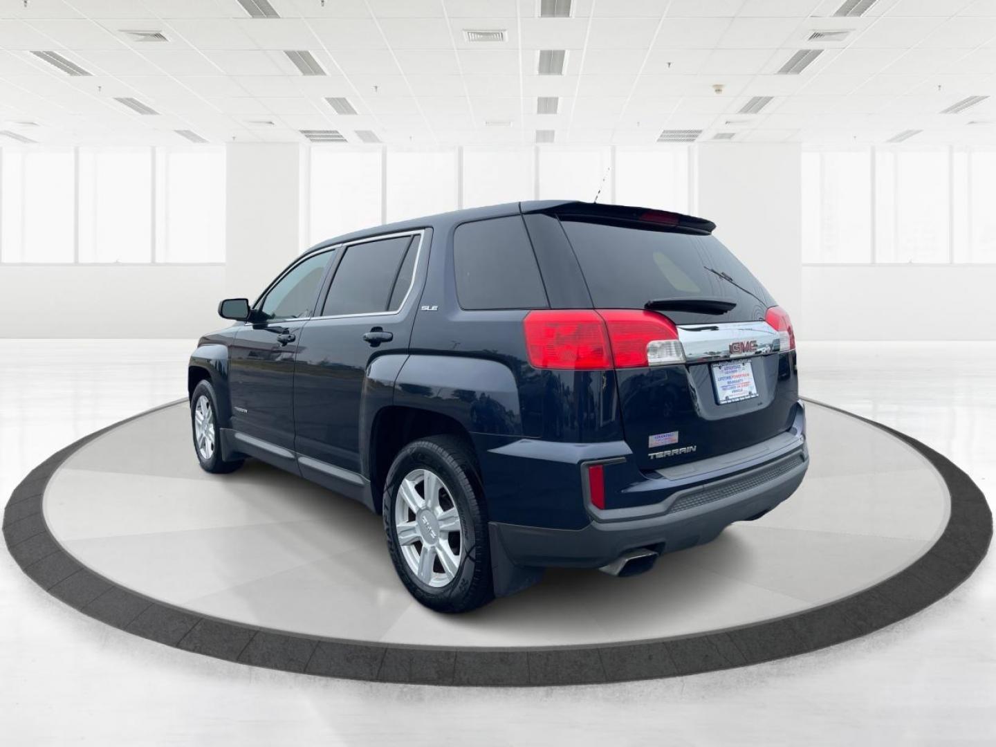 2016 Dark Sapphire Blue Metallic GMC Terrain SLE1 FWD (2GKALMEK5G6) with an 2.4L L4 DOHC 16V engine, 6A transmission, located at 1951 S Dayton Lakeview Rd., New Carlisle, OH, 45344, (937) 908-9800, 39.890999, -84.050255 - Photo#4