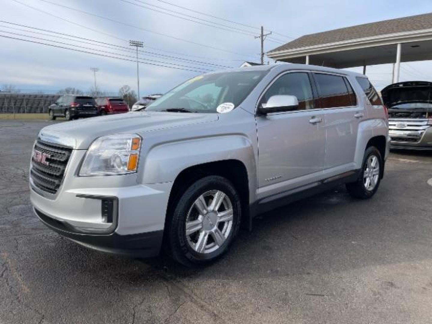 2016 Quicksilver Metallic GMC Terrain SLE2 AWD (2GKFLSEK2G6) with an 2.4L L4 DOHC 16V engine, 6-Speed Automatic transmission, located at 1230 East Main St, Xenia, OH, 45385, (937) 908-9800, 39.688026, -83.910172 - Photo#1