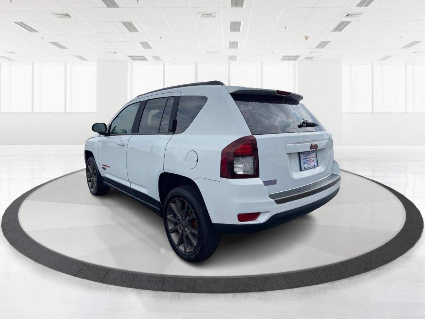 2016 White Jeep Compass (1C4NJCBBXGD) with an 2.4L L4 DOHC 16V engine, located at 4508 South Dixie Dr, Moraine, OH, 45439, (937) 908-9800, 39.689976, -84.218452 - Photo#4