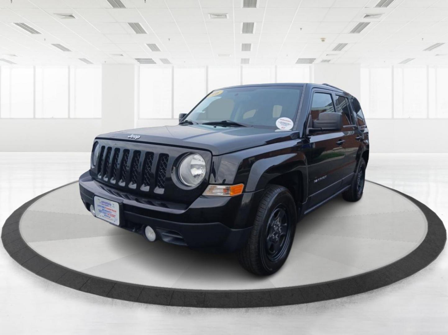 2016 Black Jeep Patriot Sport 2WD (1C4NJPBB0GD) with an 2.4L L4 DOHC 16V engine, located at 880 E. National Road, Vandalia, OH, 45377, (937) 908-9800, 39.891918, -84.183594 - Photo#7