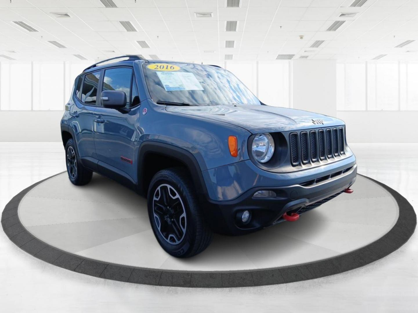 2016 Granite Crystal Metallic Clear Coat Jeep Renegade (ZACCJBCT3GP) with an 2.4L L4 DOHC 16V engine, 9-Speed Automatic transmission, located at 401 Woodman Dr, Riverside, OH, 45431, (937) 908-9800, 39.760899, -84.123421 - Photo#5