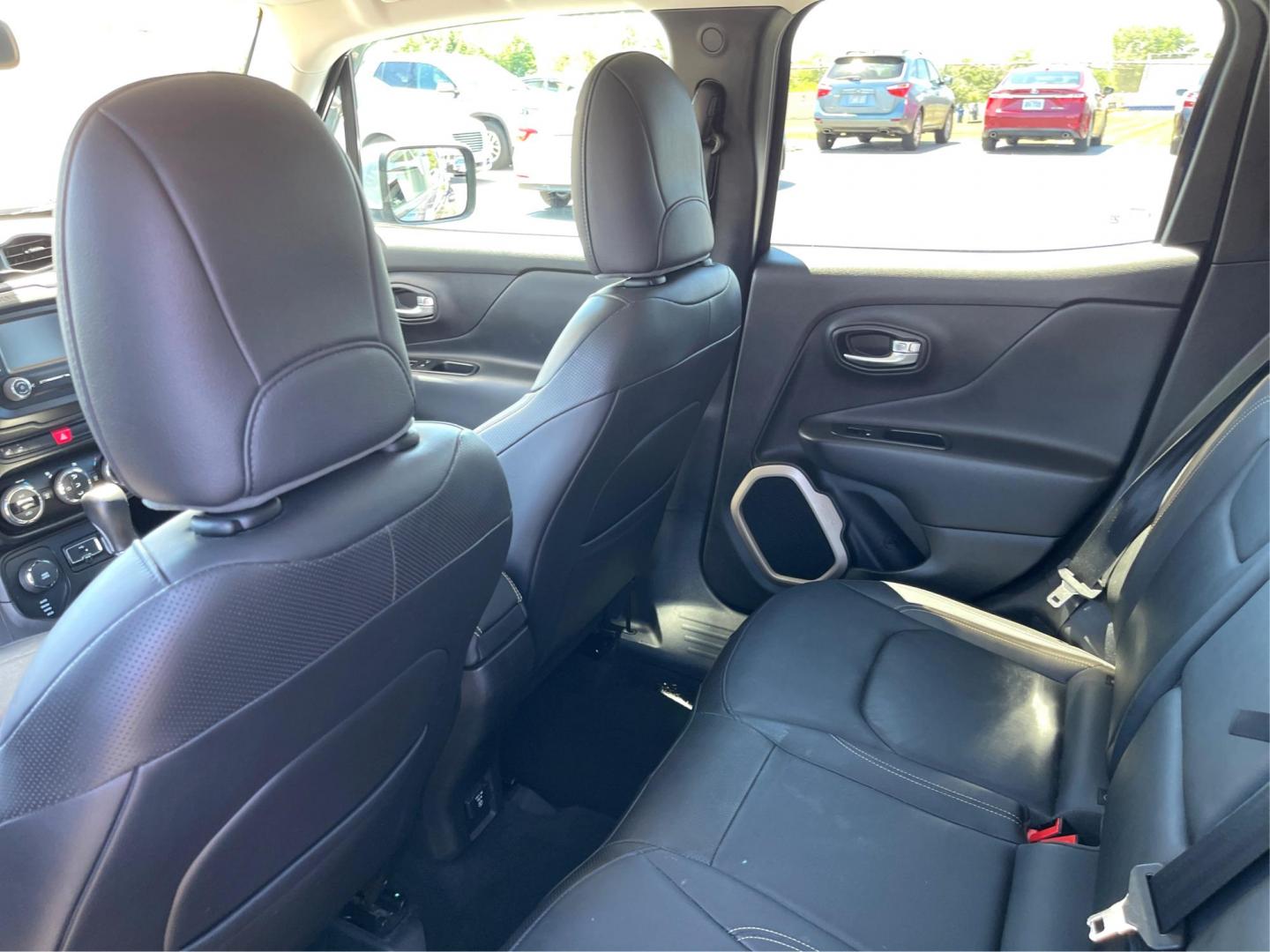 2016 Jetset Blue Jeep Renegade (ZACCJBDT0GP) with an 2.4L L4 DOHC 16V engine, 9-Speed Automatic transmission, located at 1230 East Main St, Xenia, OH, 45385, (937) 908-9800, 39.688026, -83.910172 - Photo#9