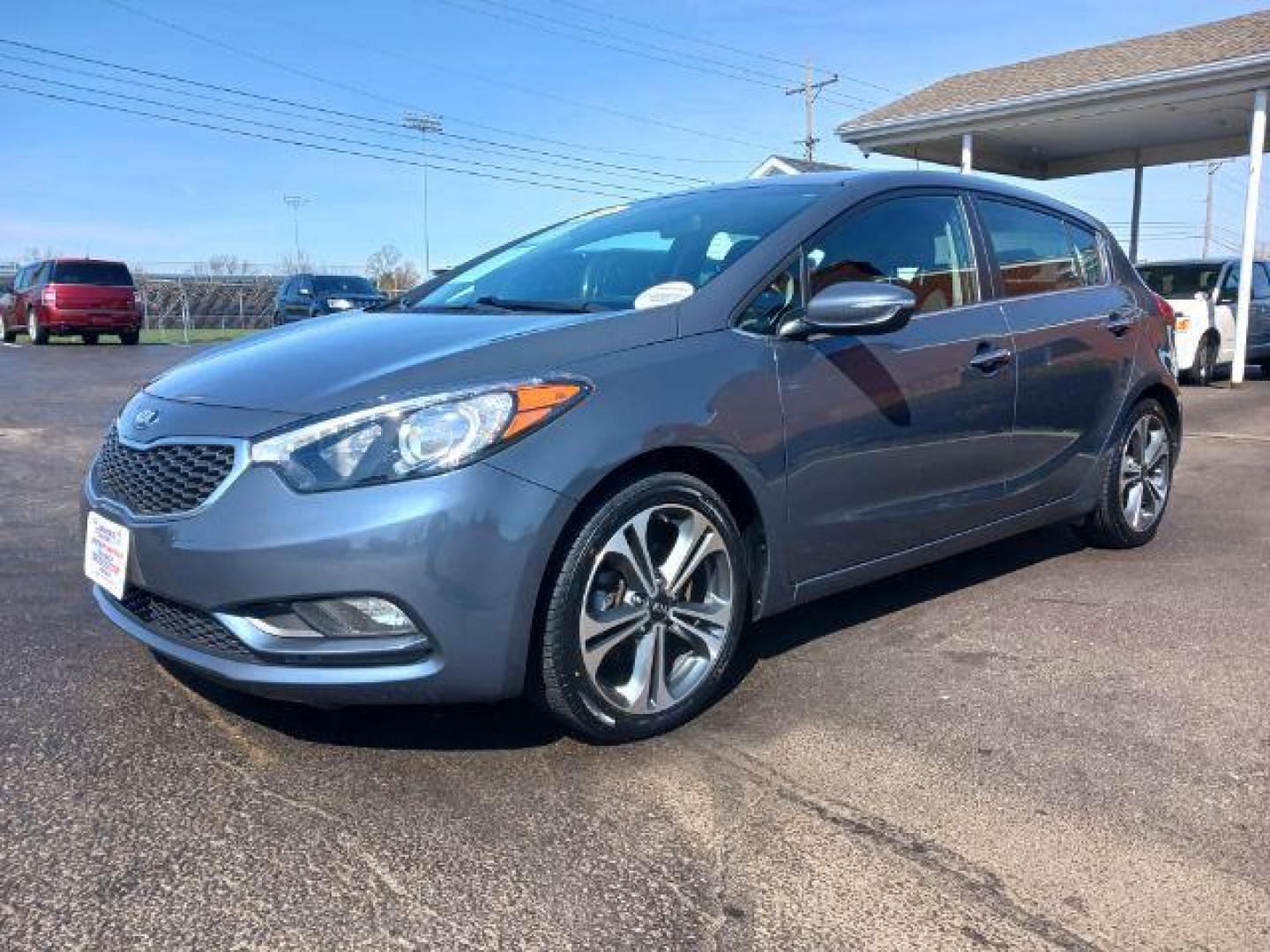 2016 Steel Blue Kia Forte 5-Door EX (KNAFX5A85G5) with an 2.0L L4 DOHC 16V engine, 6-Speed Automatic transmission, located at 1184 Kauffman Ave, Fairborn, OH, 45324, (937) 908-9800, 39.807072, -84.030914 - Photo#2