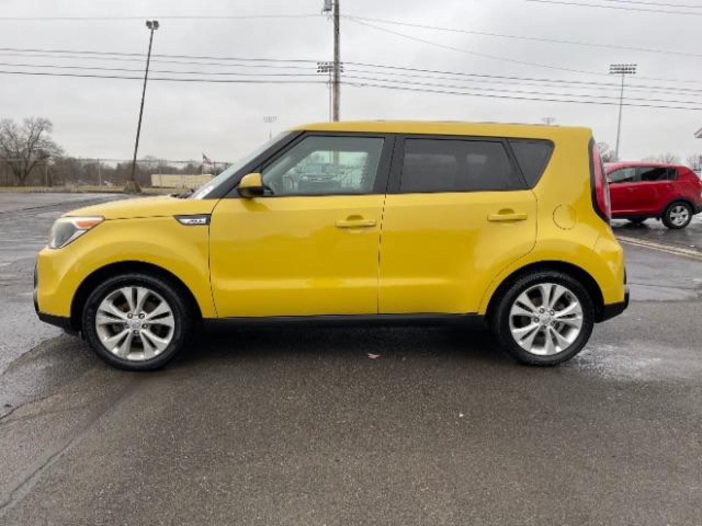 2016 Solar Yellow Kia Soul + (KNDJP3A51G7) with an 2.0L L4 DOHC 16V engine, 6-Speed Automatic transmission, located at 1099 N County Rd 25A , Troy, OH, 45373, (937) 908-9800, 40.057079, -84.212883 - Photo#4