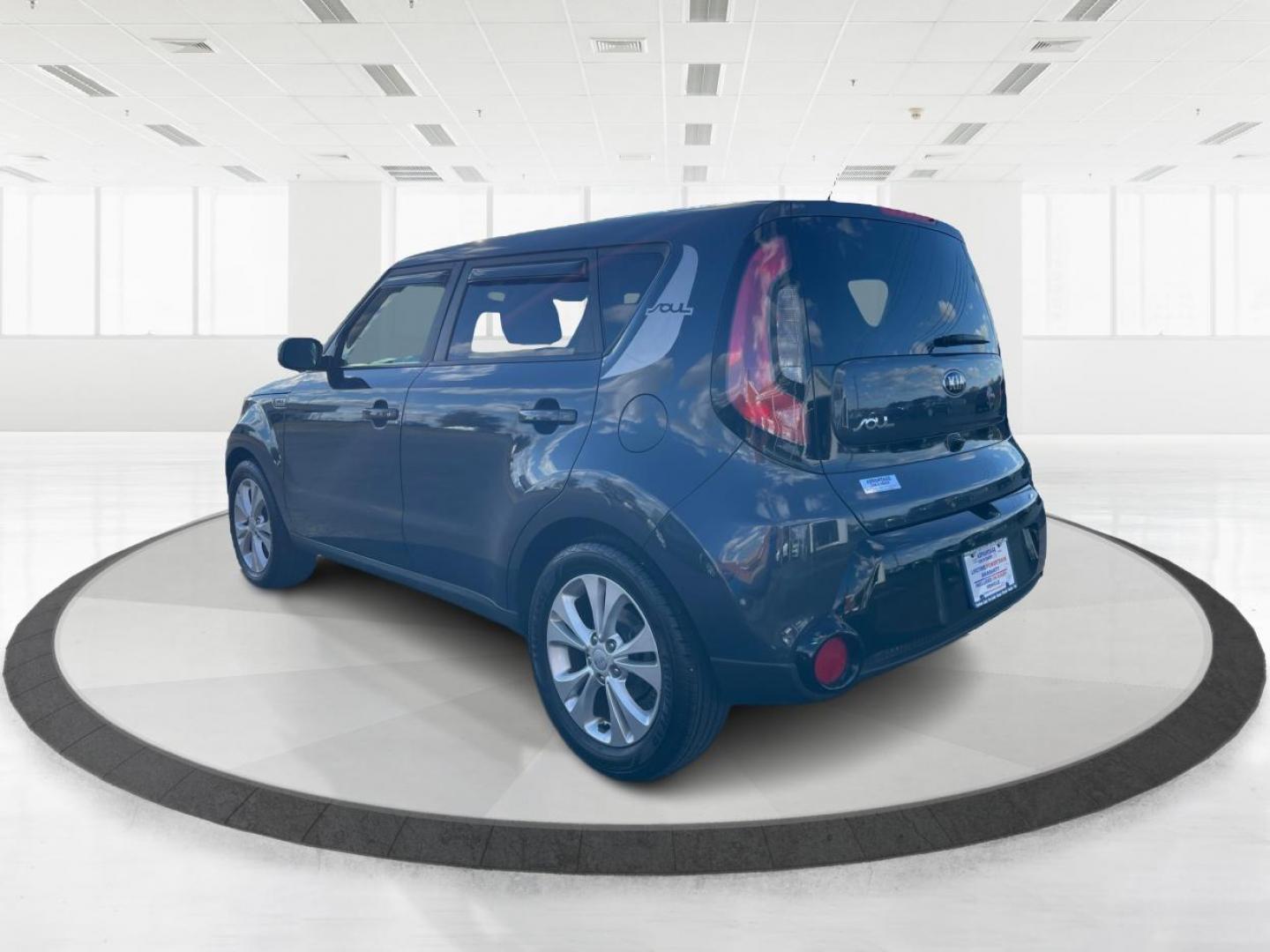 2016 Fathom Blue Kia Soul + (KNDJP3A58G7) with an 2.0L L4 DOHC 16V engine, 6A transmission, located at 4508 South Dixie Dr, Moraine, OH, 45439, (937) 908-9800, 39.689976, -84.218452 - Photo#4