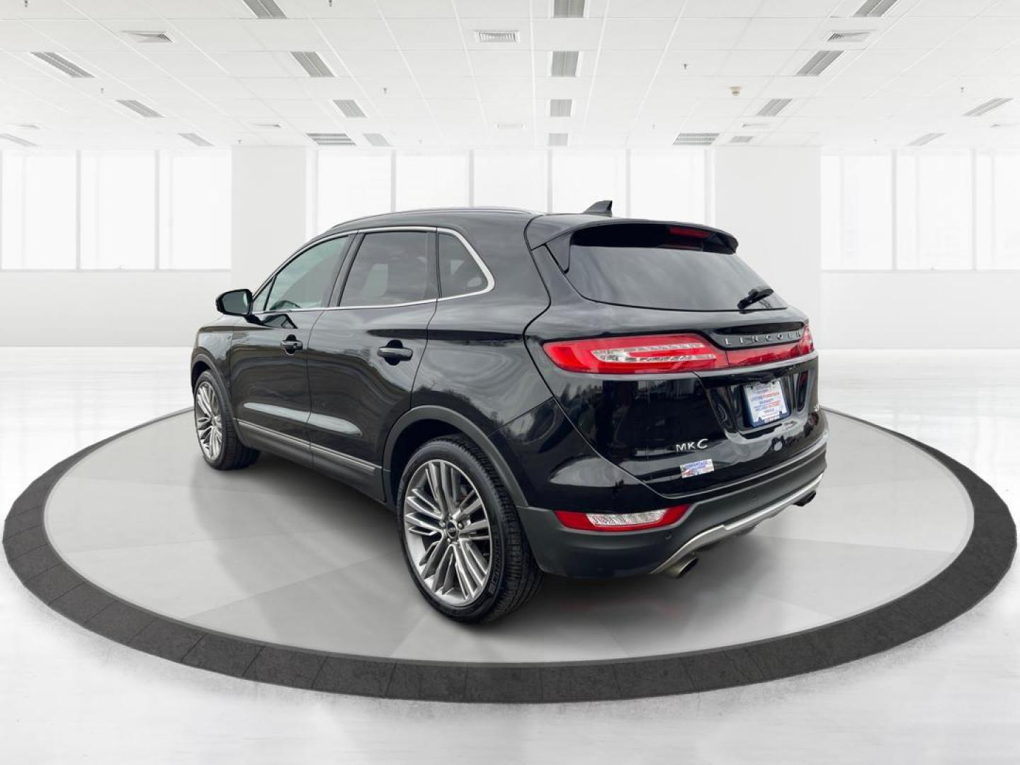 2016 Lincoln Mkc Reserve (5LMTJ3DH5GU) with an Other engine, located at 1230 East Main St, Xenia, OH, 45385, (937) 908-9800, 39.688026, -83.910172 - 2016 Lincoln Mkc Reserve - Photo#4