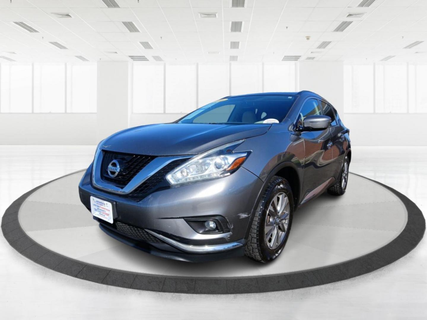 2016 Gun Metallic Nissan Murano Platinum FWD (5N1AZ2MG2GN) with an 3.5L V6 DOHC 24V engine, CVT transmission, located at 1184 Kauffman Ave, Fairborn, OH, 45324, (937) 908-9800, 39.807072, -84.030914 - Photo#7