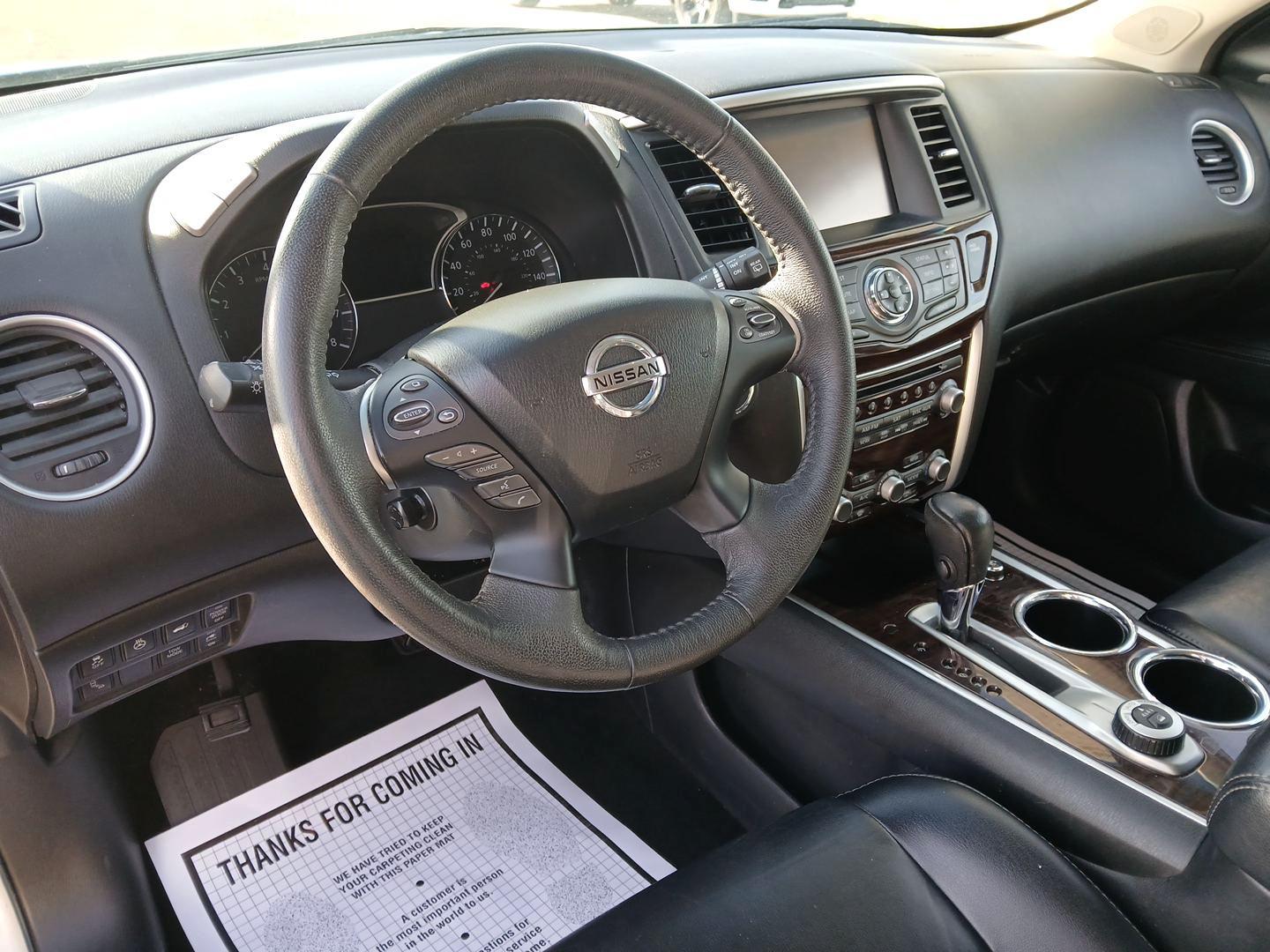 2016 Nissan Pathfinder Platinum 4WD (5N1AR2MMXGC) with an 3.5L V6 DOHC 24V engine, Continuously Variable Transmission transmission, located at 880 E. National Road, Vandalia, OH, 45377, (937) 908-9800, 39.891918, -84.183594 - Third Row - Photo#8