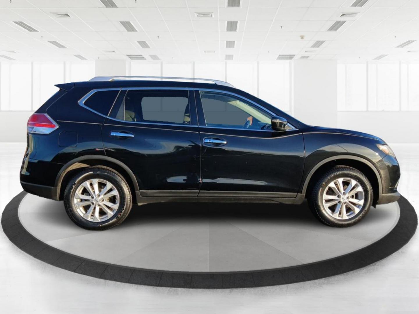 2016 Nissan Rogue SV AWD (KNMAT2MV6GP) with an 2.5L L4 DOHC 16V engine, Continuously Variable Transmission transmission, located at 401 Woodman Dr, Riverside, OH, 45431, (937) 908-9800, 39.760899, -84.123421 - 2016 Nissan Rogue SV AWD - Photo#1