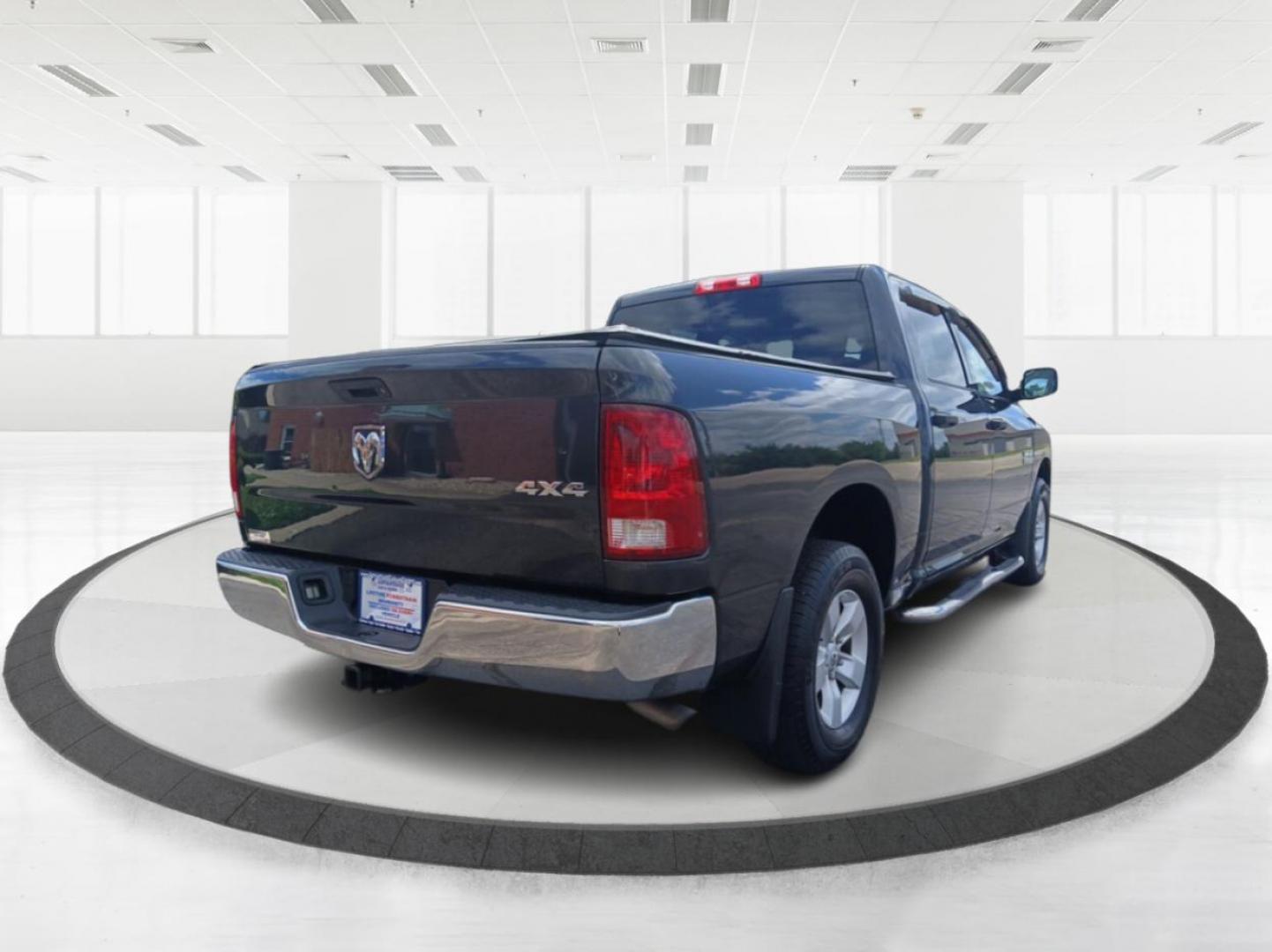 2016 Gray RAM 1500 SSV Crew Cab SWB 4WD (1C6RR7XT5GS) with an 5.7L V8 OHV 16V engine, 8-Speed Automatic transmission, located at 1951 S Dayton Lakeview Rd., New Carlisle, OH, 45344, (937) 908-9800, 39.890999, -84.050255 - Photo#2