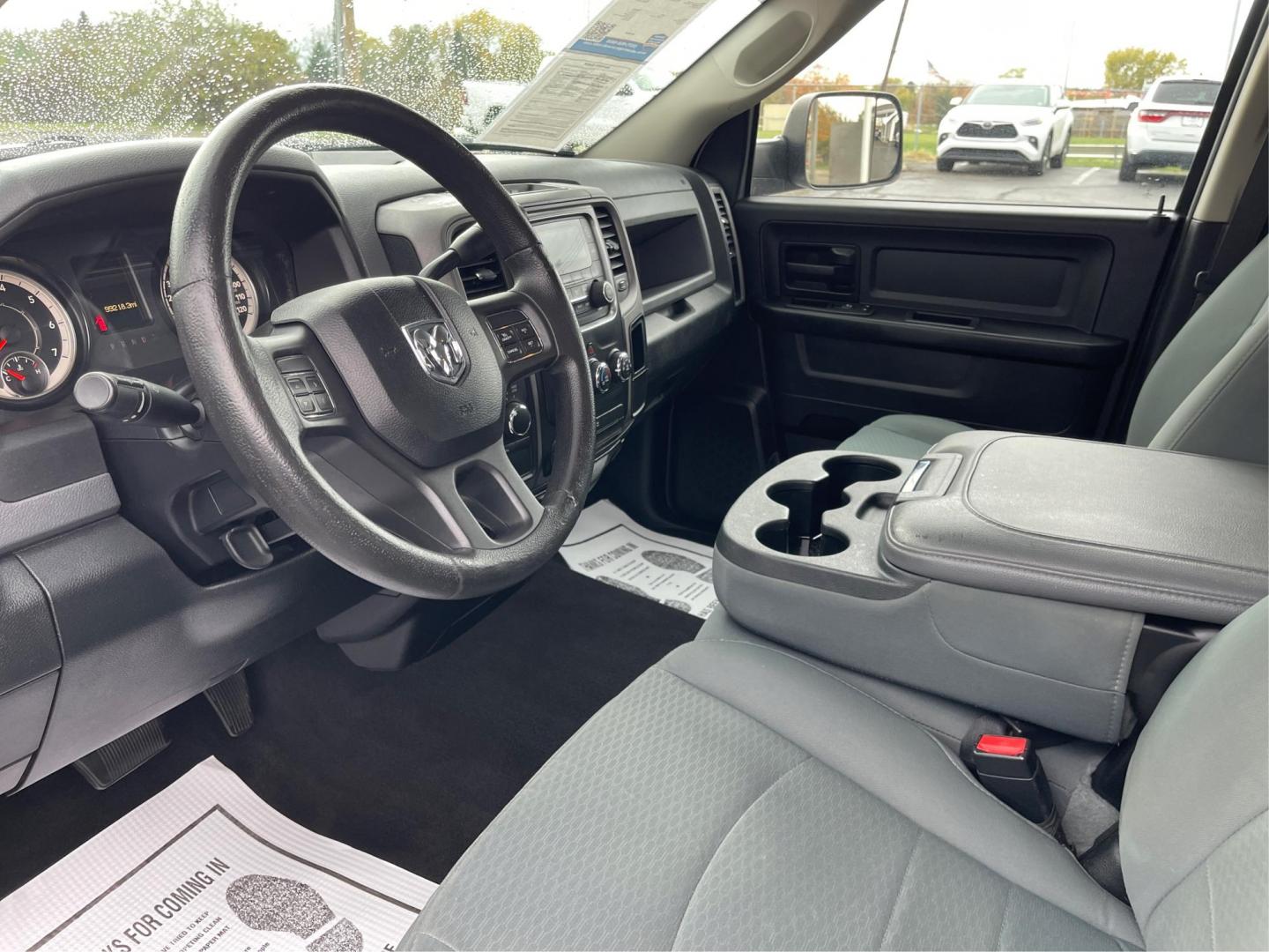 2016 Bright White Clear Coat RAM 1500 Tradesman Quad Cab 4WD (1C6RR7FT1GS) with an 5.7L V8 OHV 16V engine, 6A transmission, located at 1951 S Dayton Lakeview Rd., New Carlisle, OH, 45344, (937) 908-9800, 39.890999, -84.050255 - Photo#8